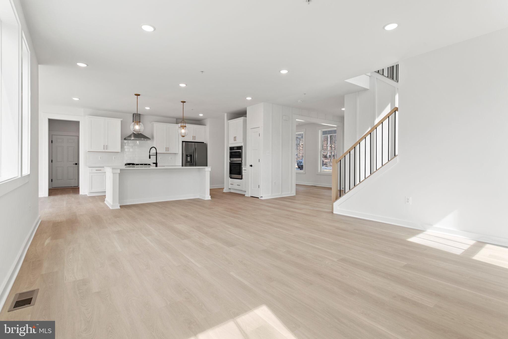 SHADY SIDE - Residential