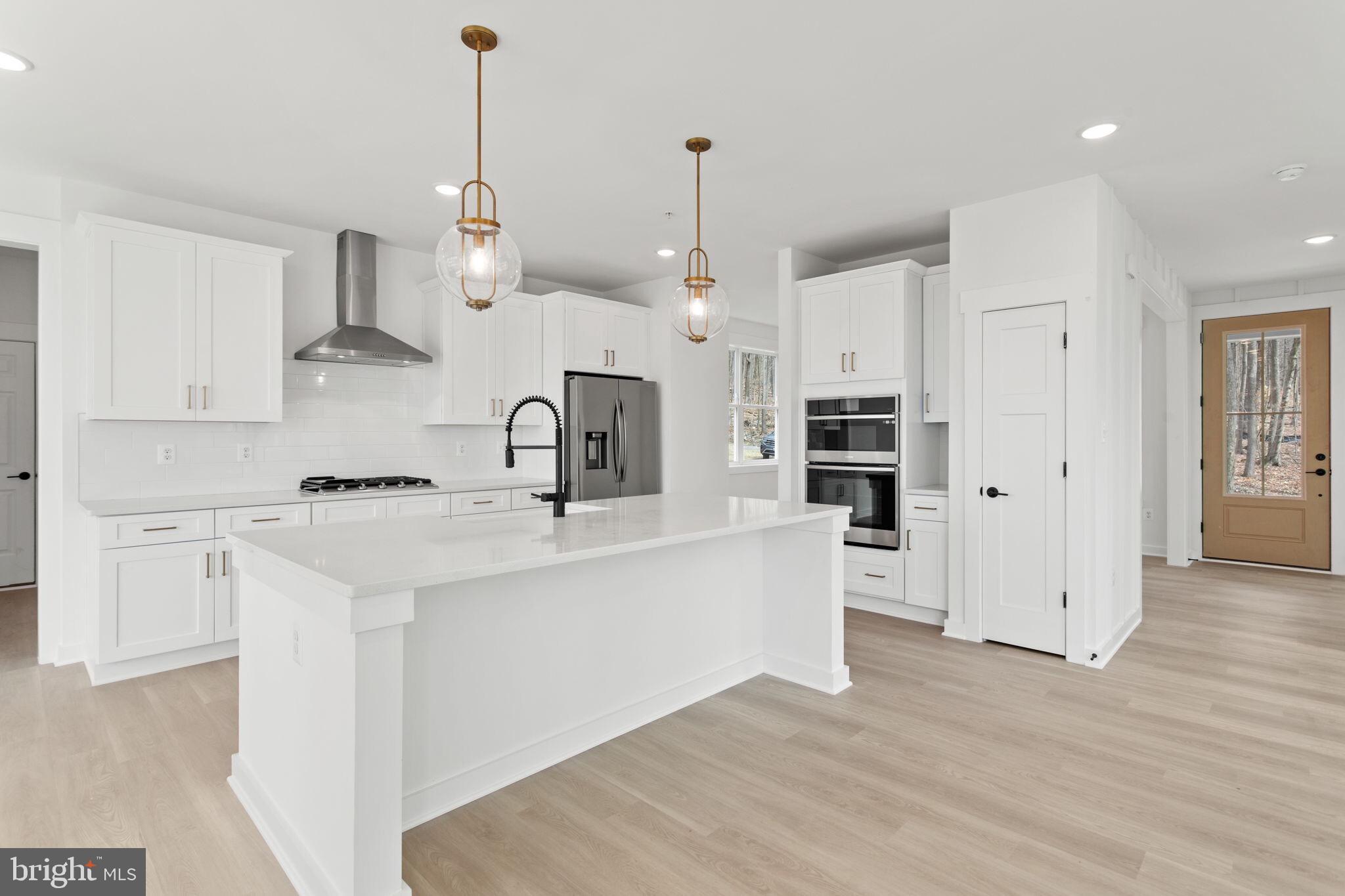 SHADY SIDE - Residential