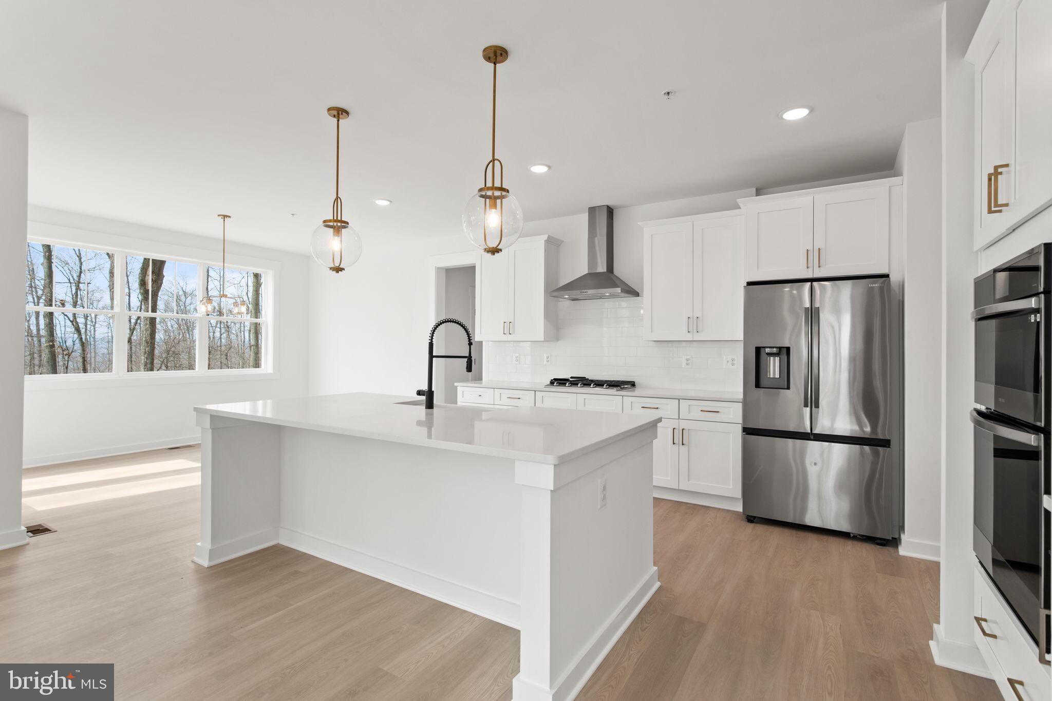 SHADY SIDE - Residential