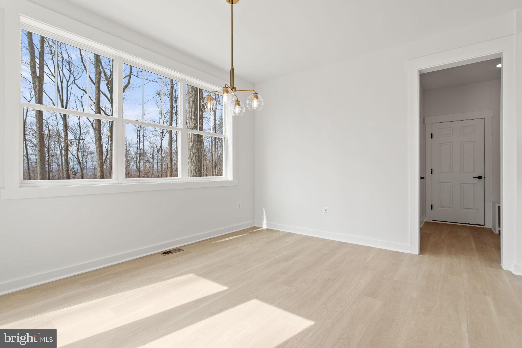 SHADY SIDE - Residential