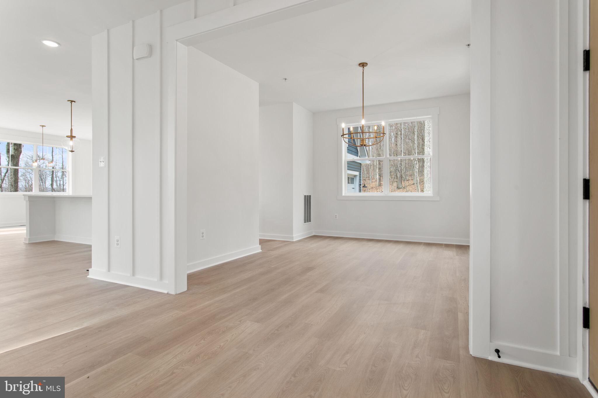 SHADY SIDE - Residential