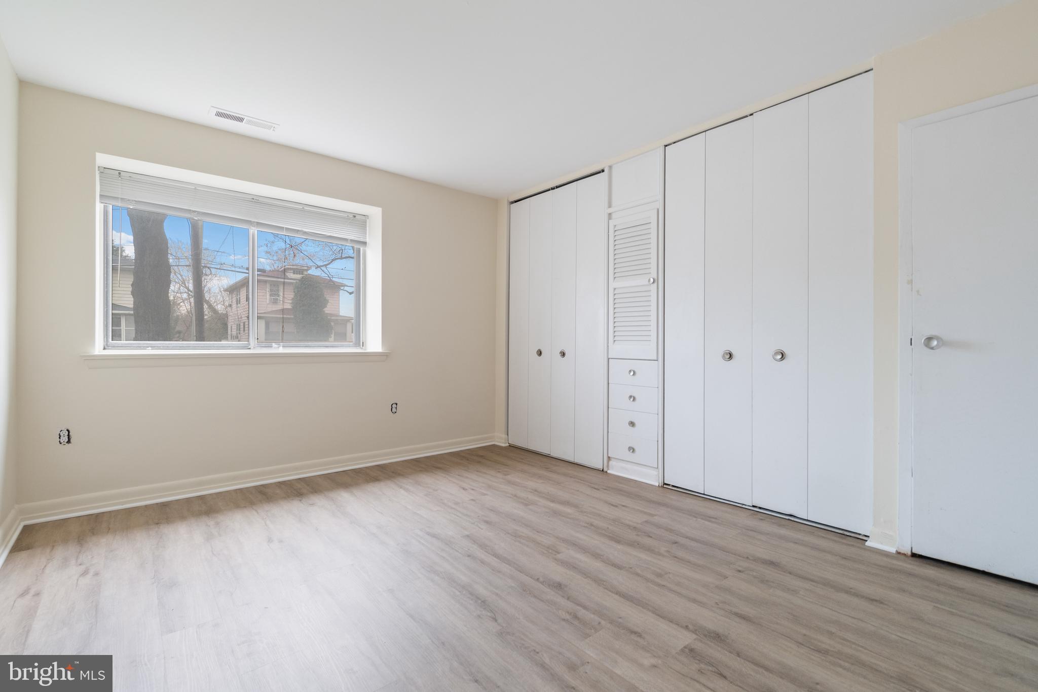 PIKESVILLE - Residential