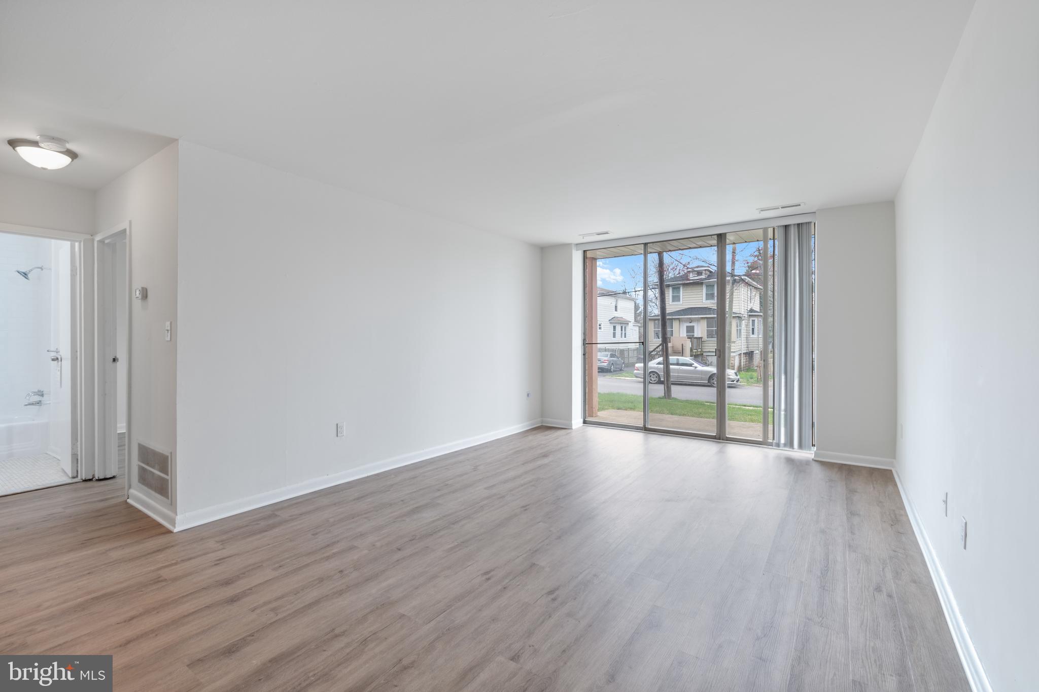 PIKESVILLE - Residential