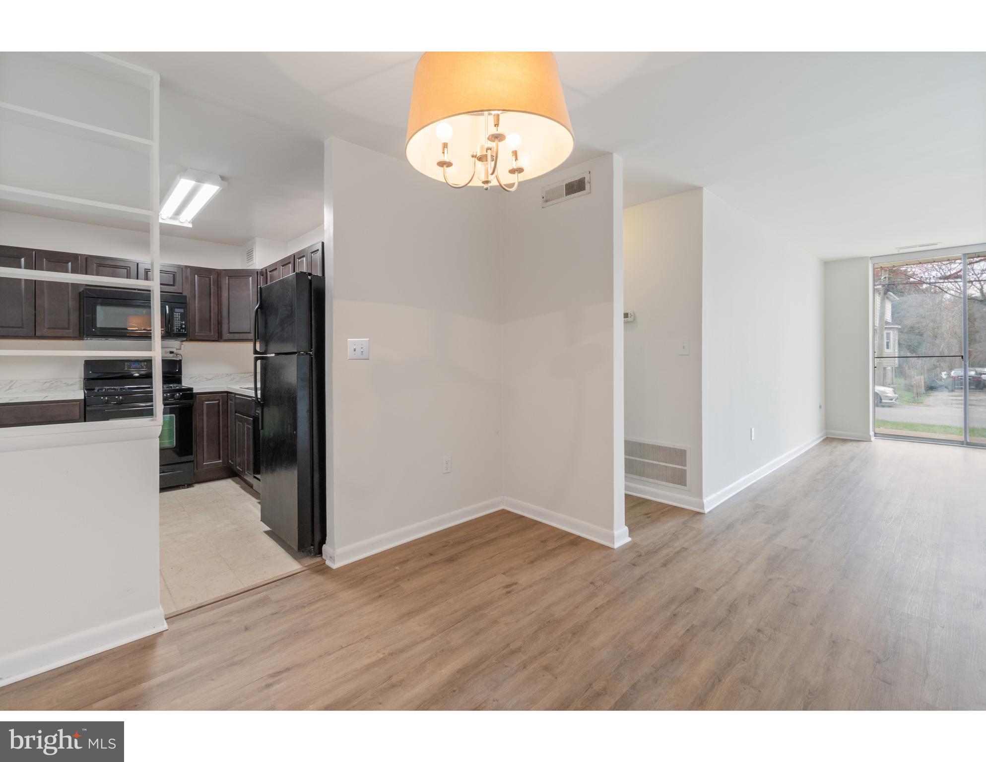 PIKESVILLE - Residential