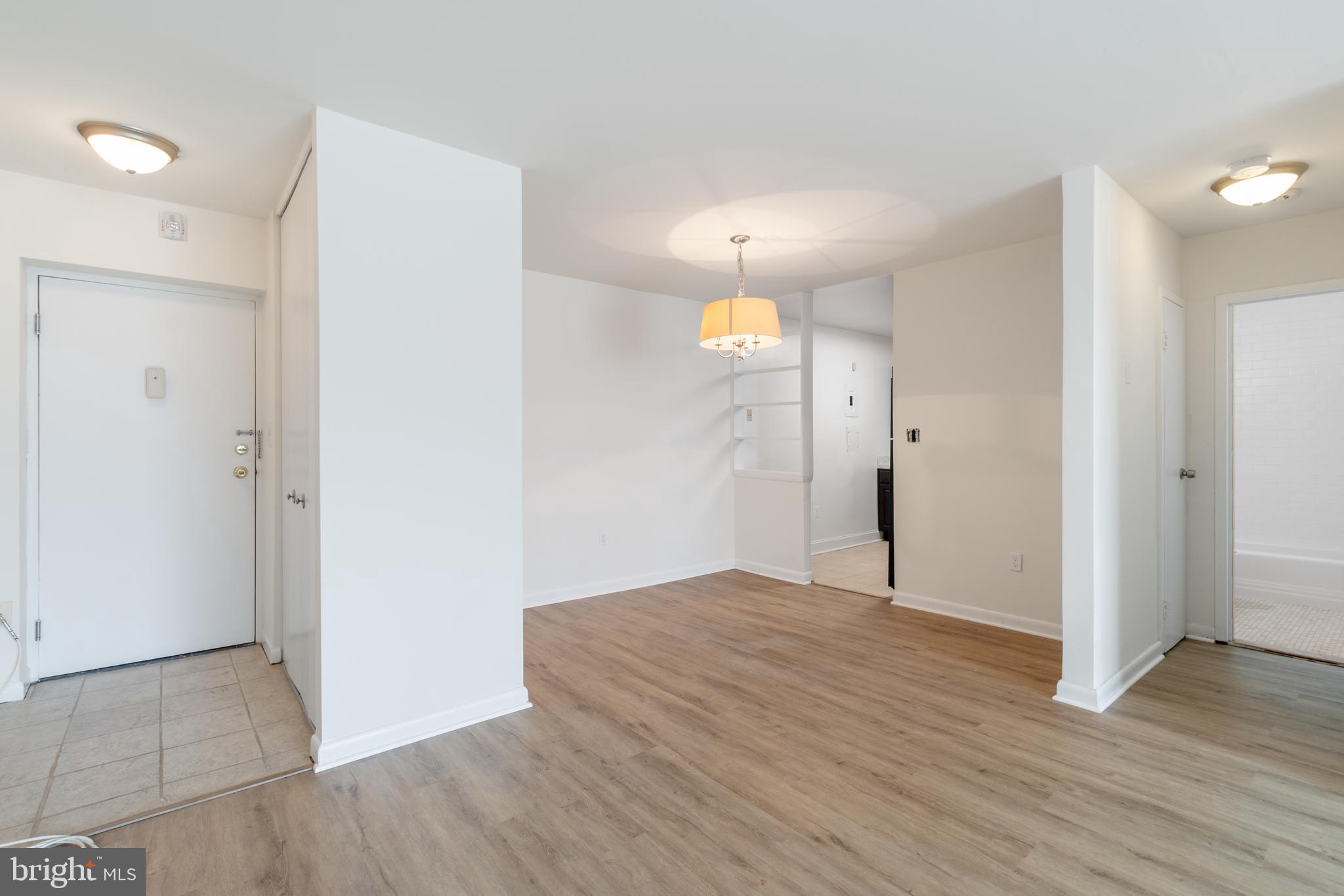 PIKESVILLE - Residential