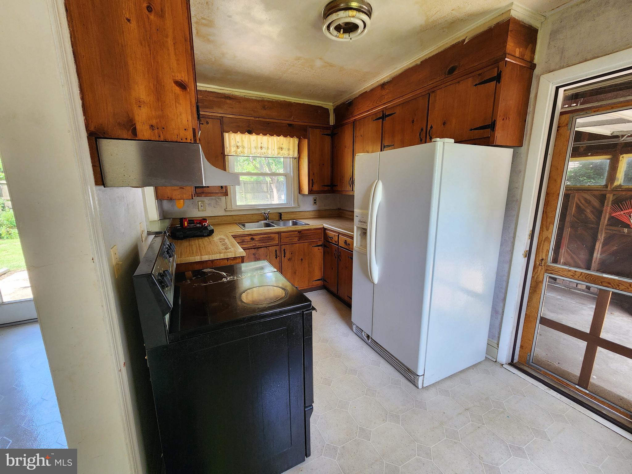 NORTH SEVERNA PARK - Residential