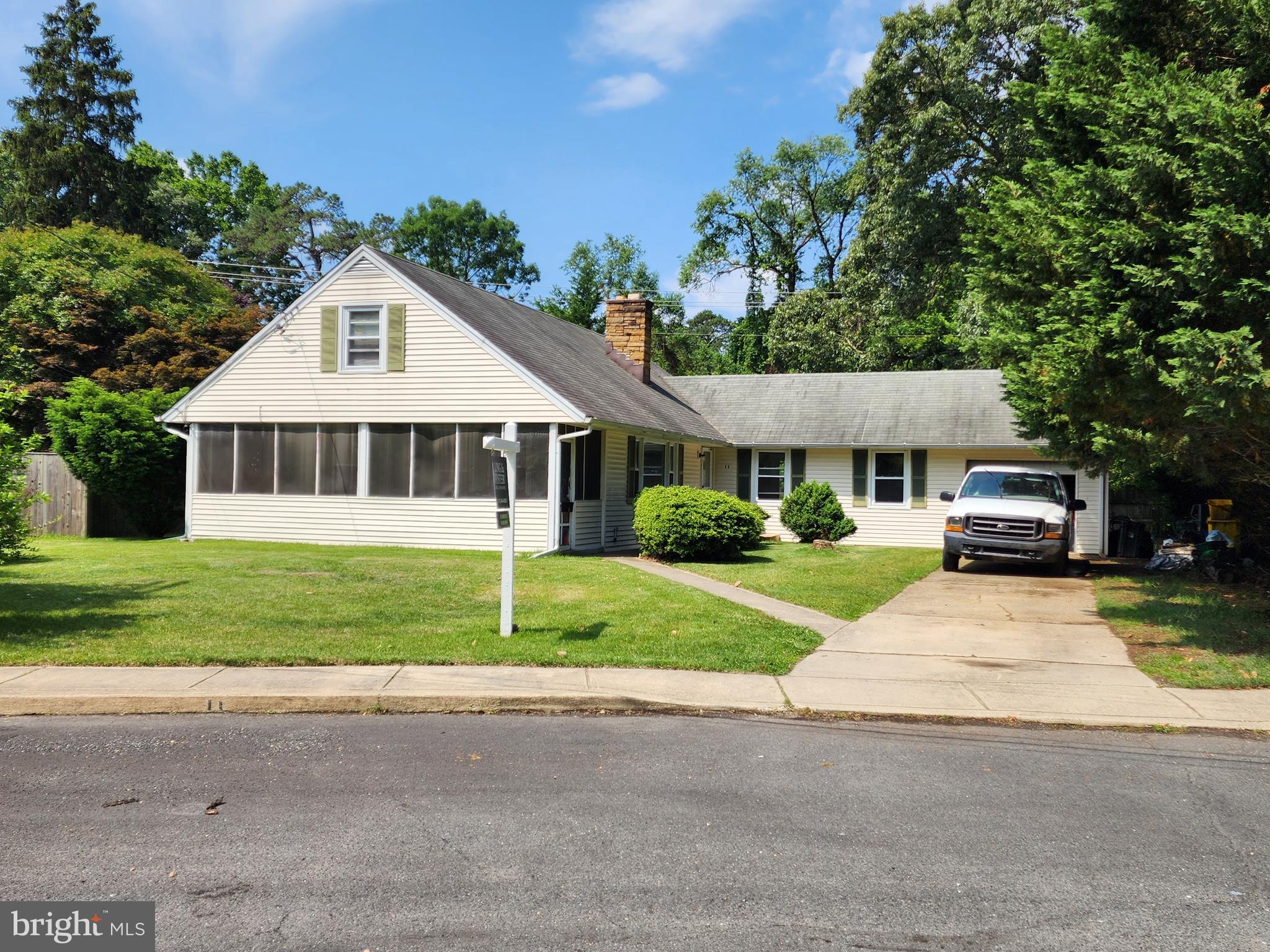 11 ADMIRAL ROAD