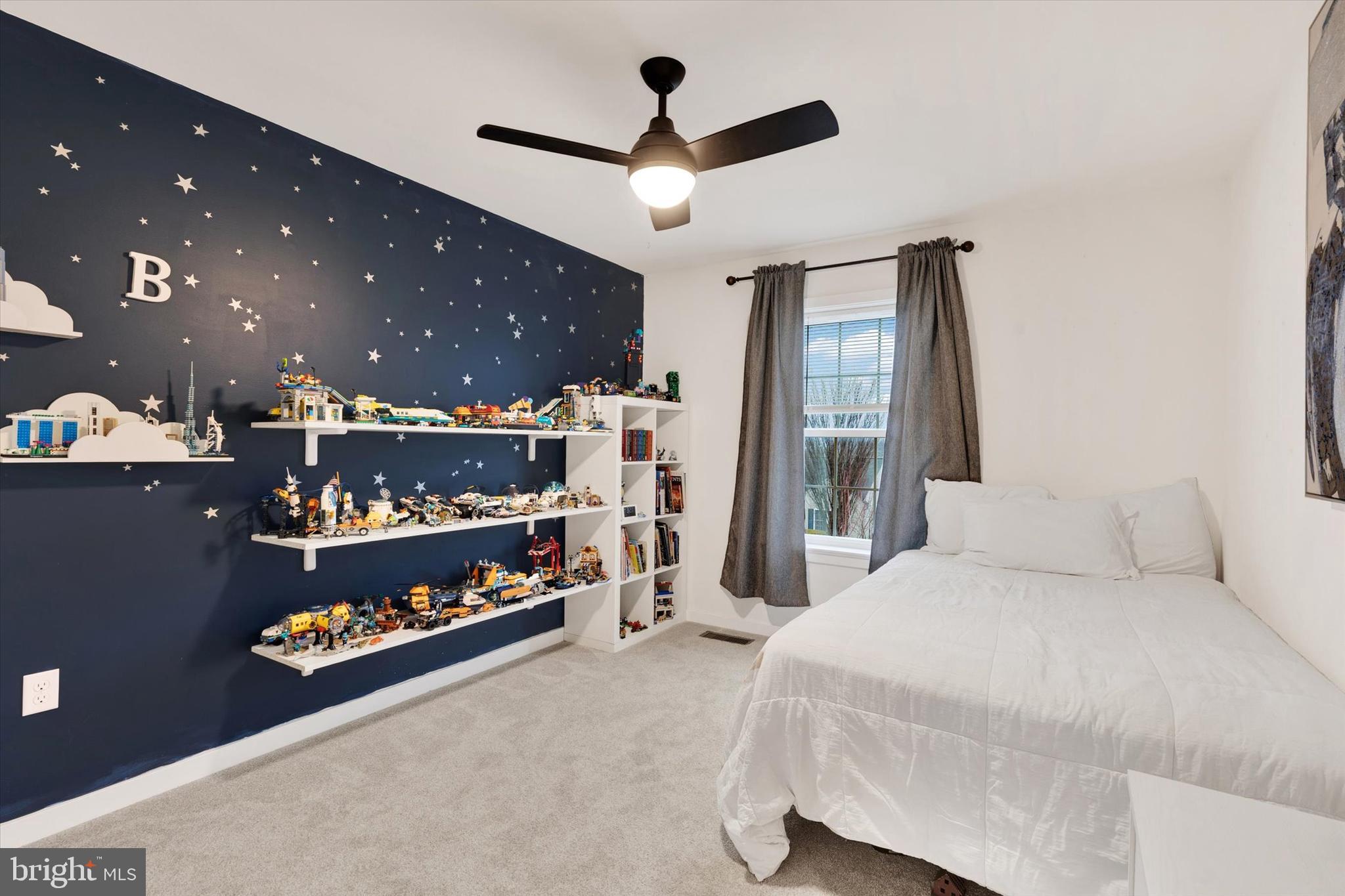 CEDAR HOLLOW - Residential