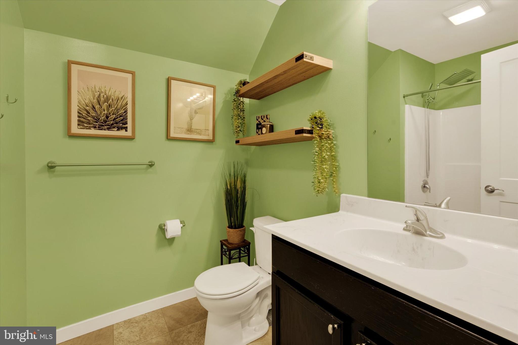 CEDAR HOLLOW - Residential