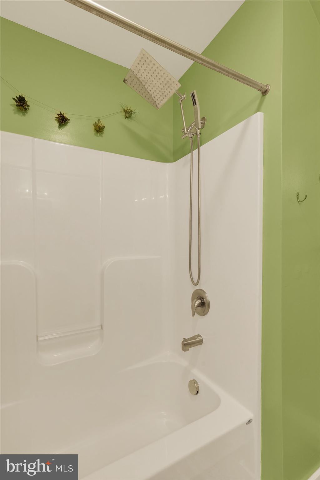 CEDAR HOLLOW - Residential