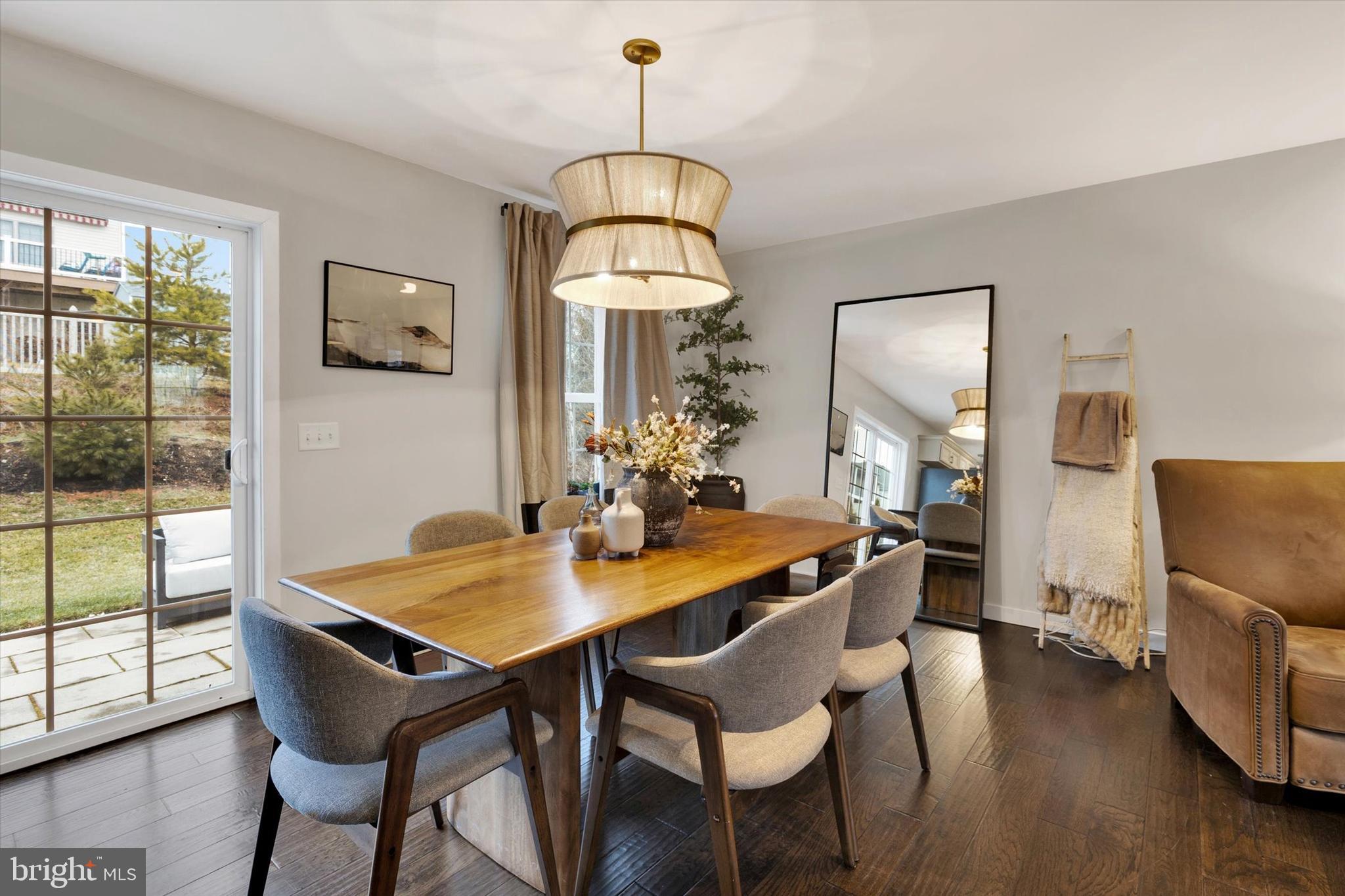 CEDAR HOLLOW - Residential