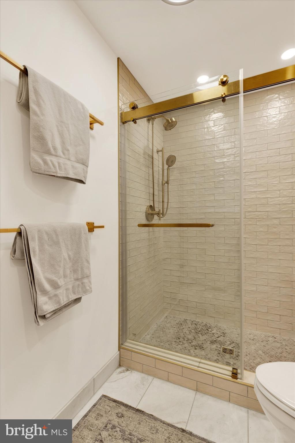 CEDAR HOLLOW - Residential