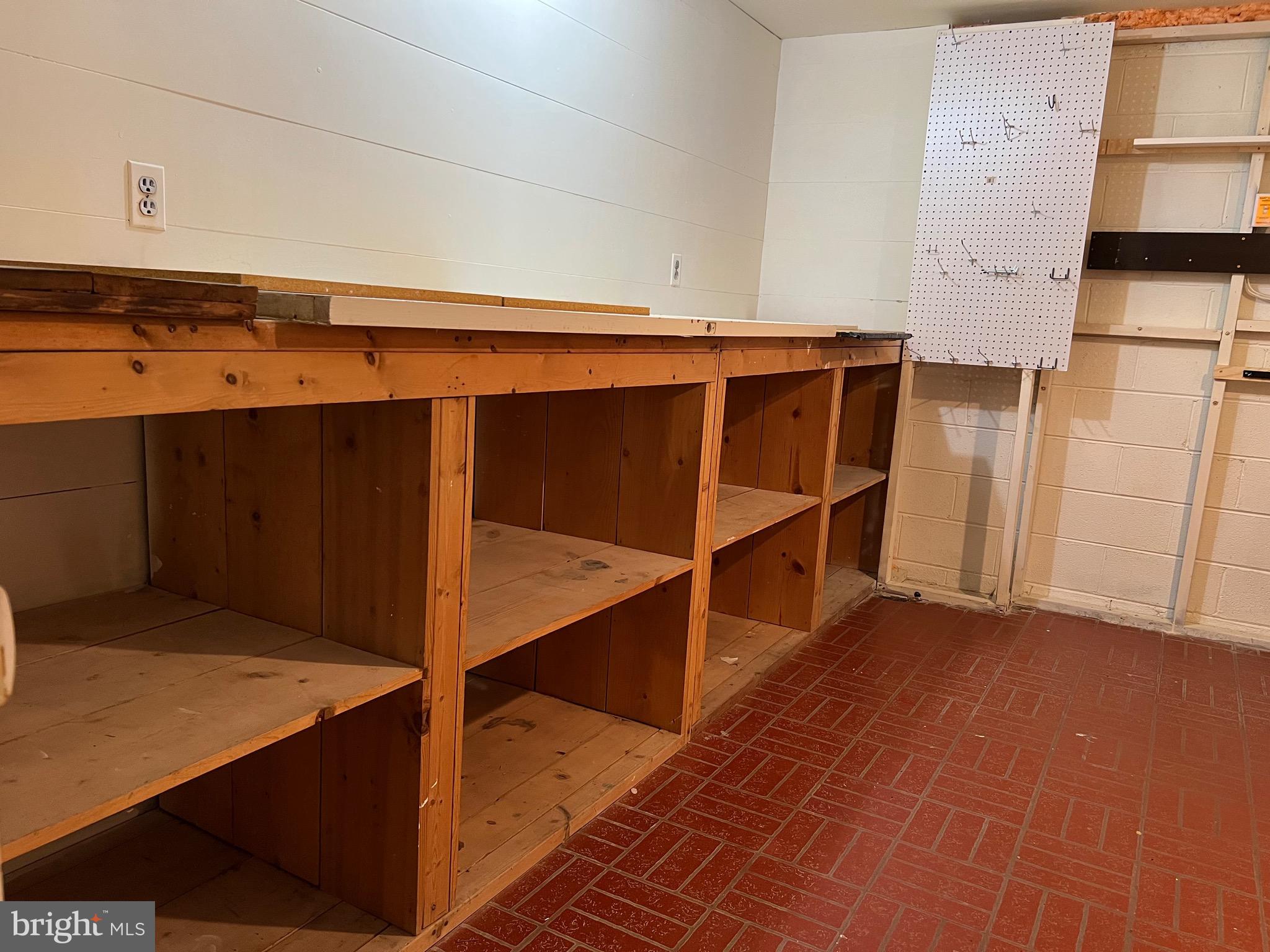 MONTGOMERY VILLAGE - Residential