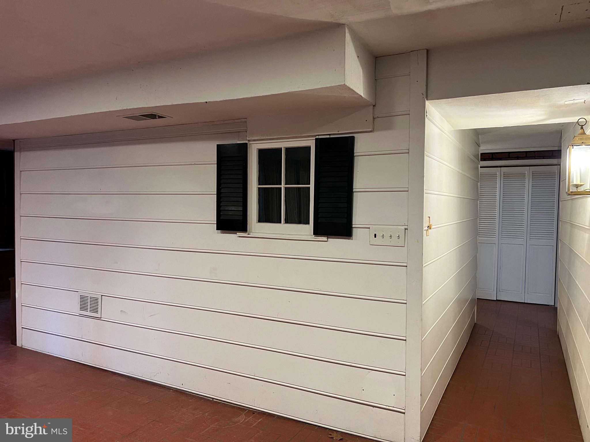 MONTGOMERY VILLAGE - Residential