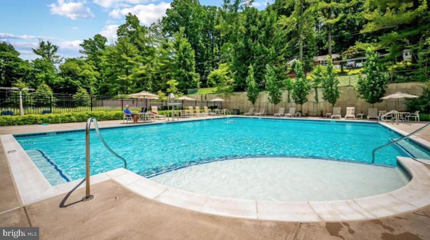 RUXTON CROSSING - Residential