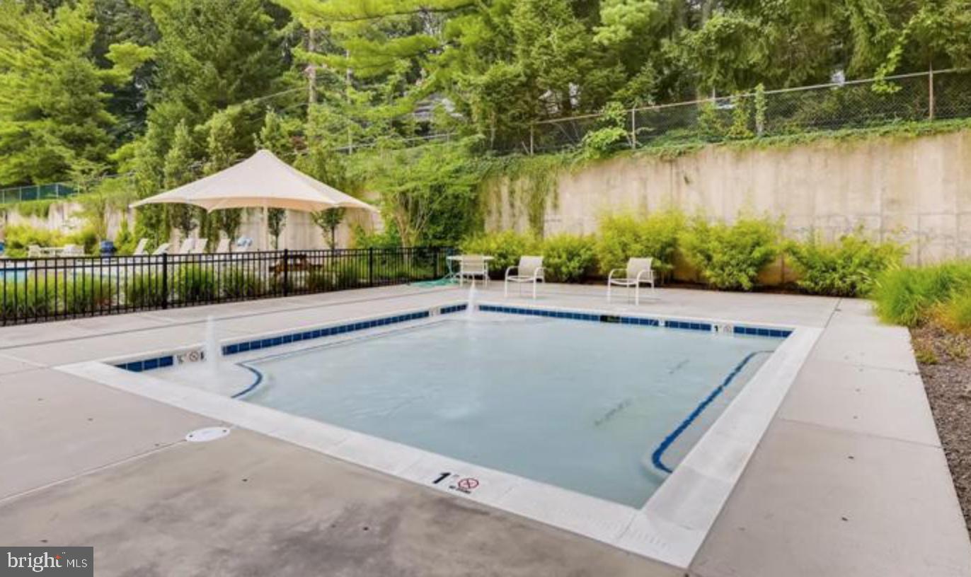 RUXTON CROSSING - Residential