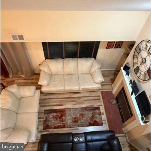 LAKE POINTE - Residential