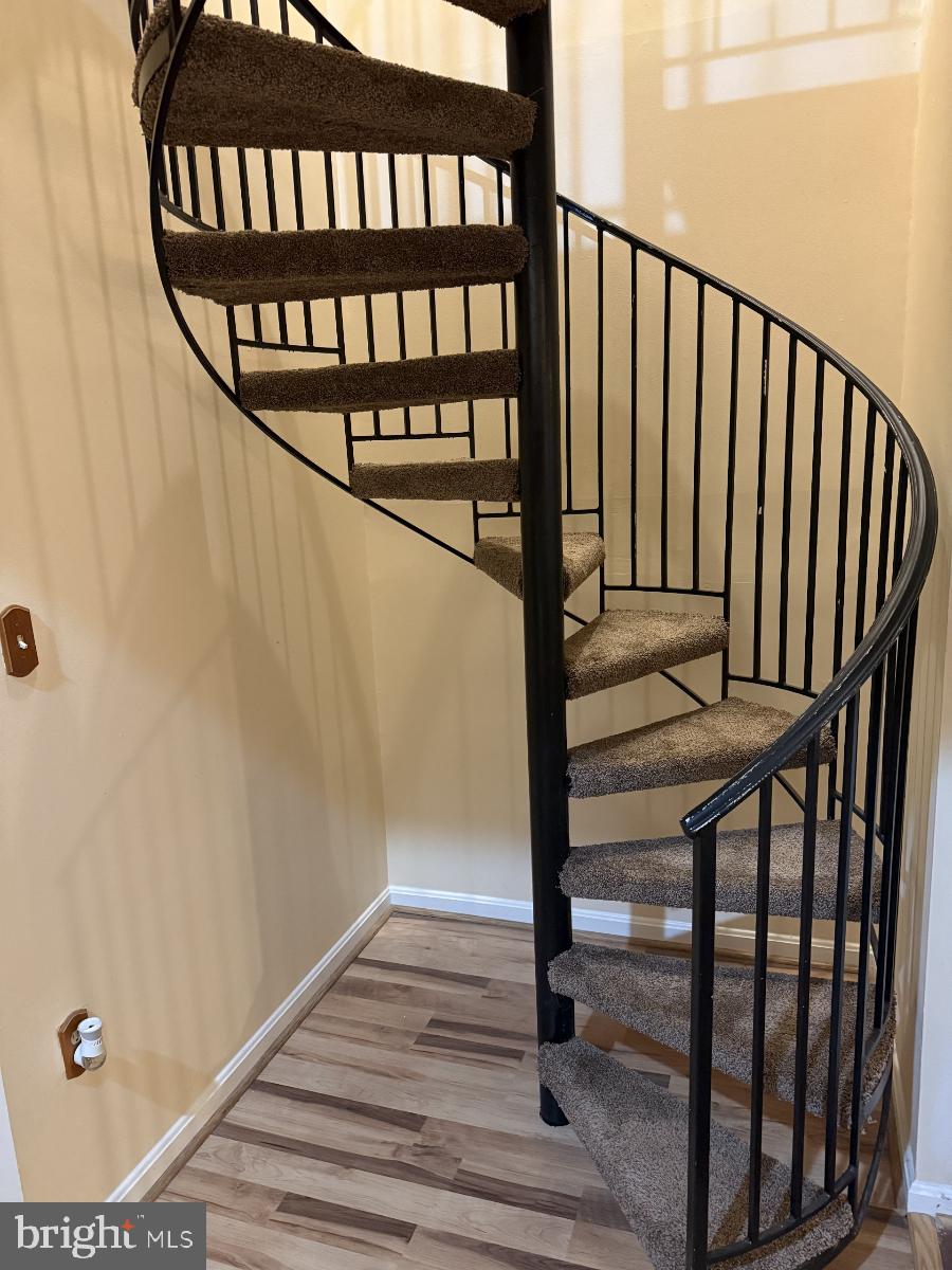 LAKE POINTE - Residential