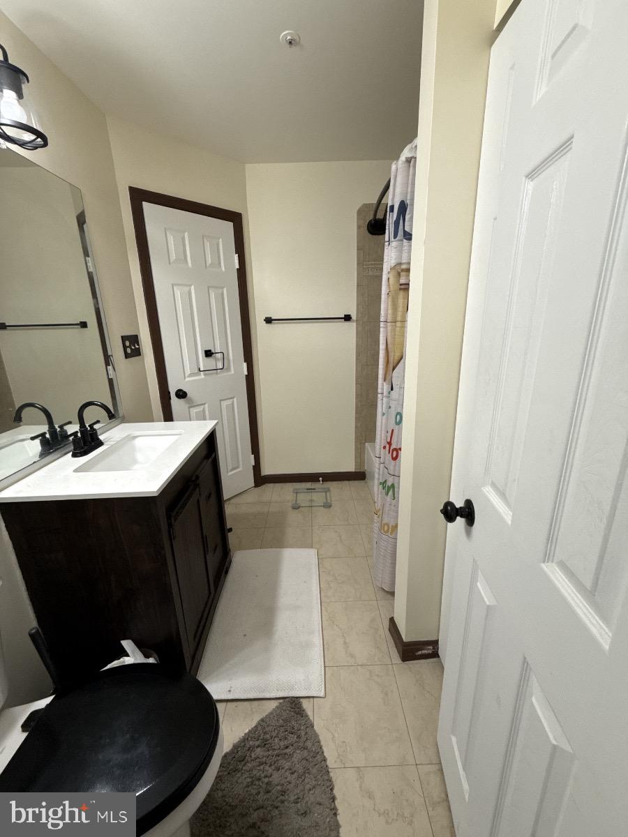 LAKE POINTE - Residential