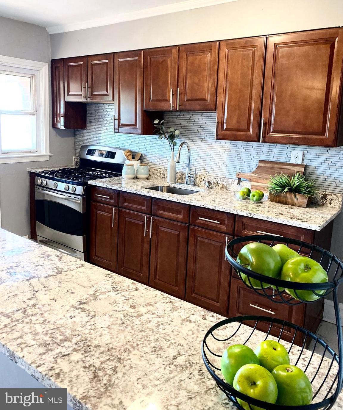 MOORES RUN - Residential Lease