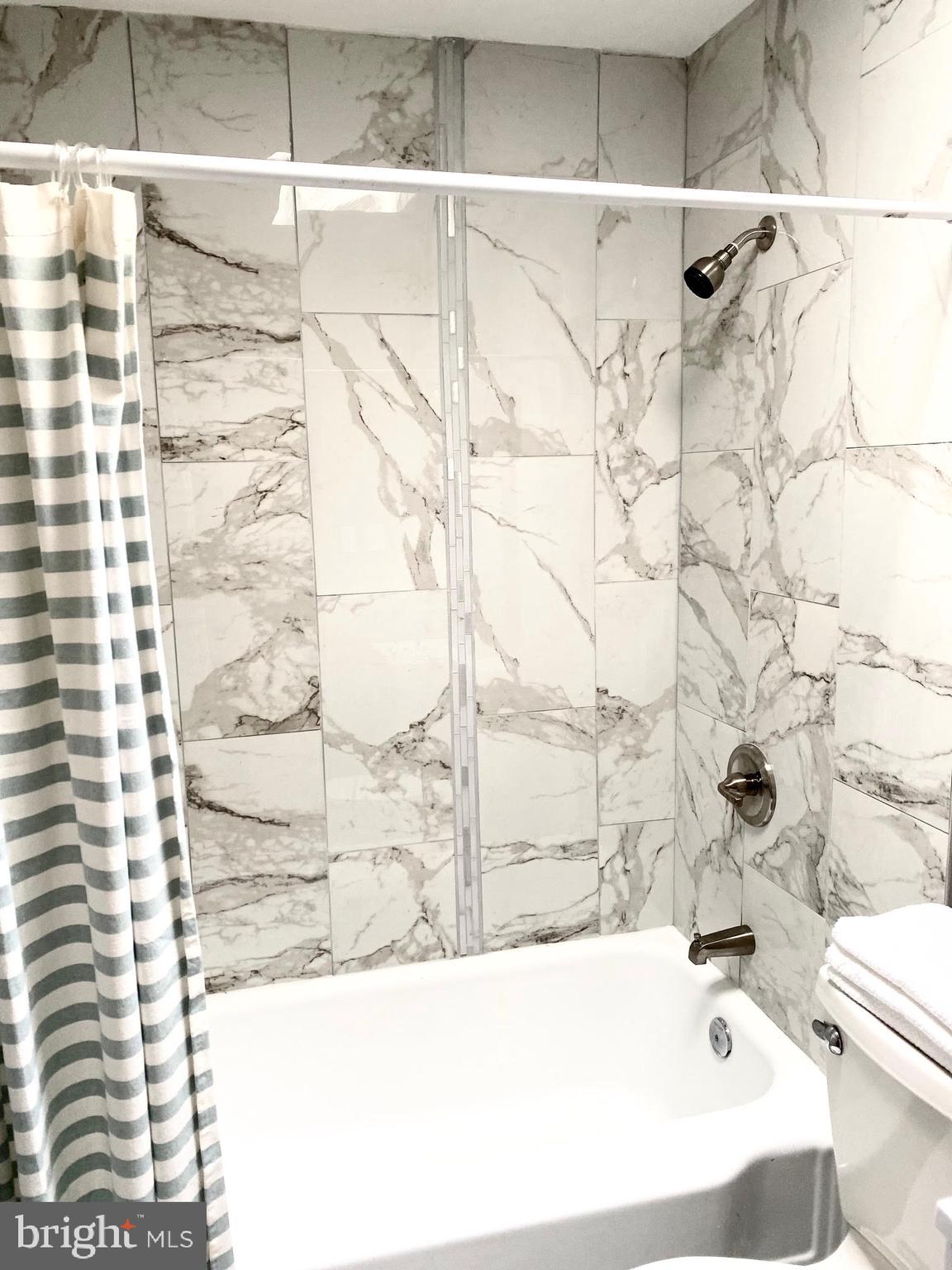 MOORES RUN - Residential Lease