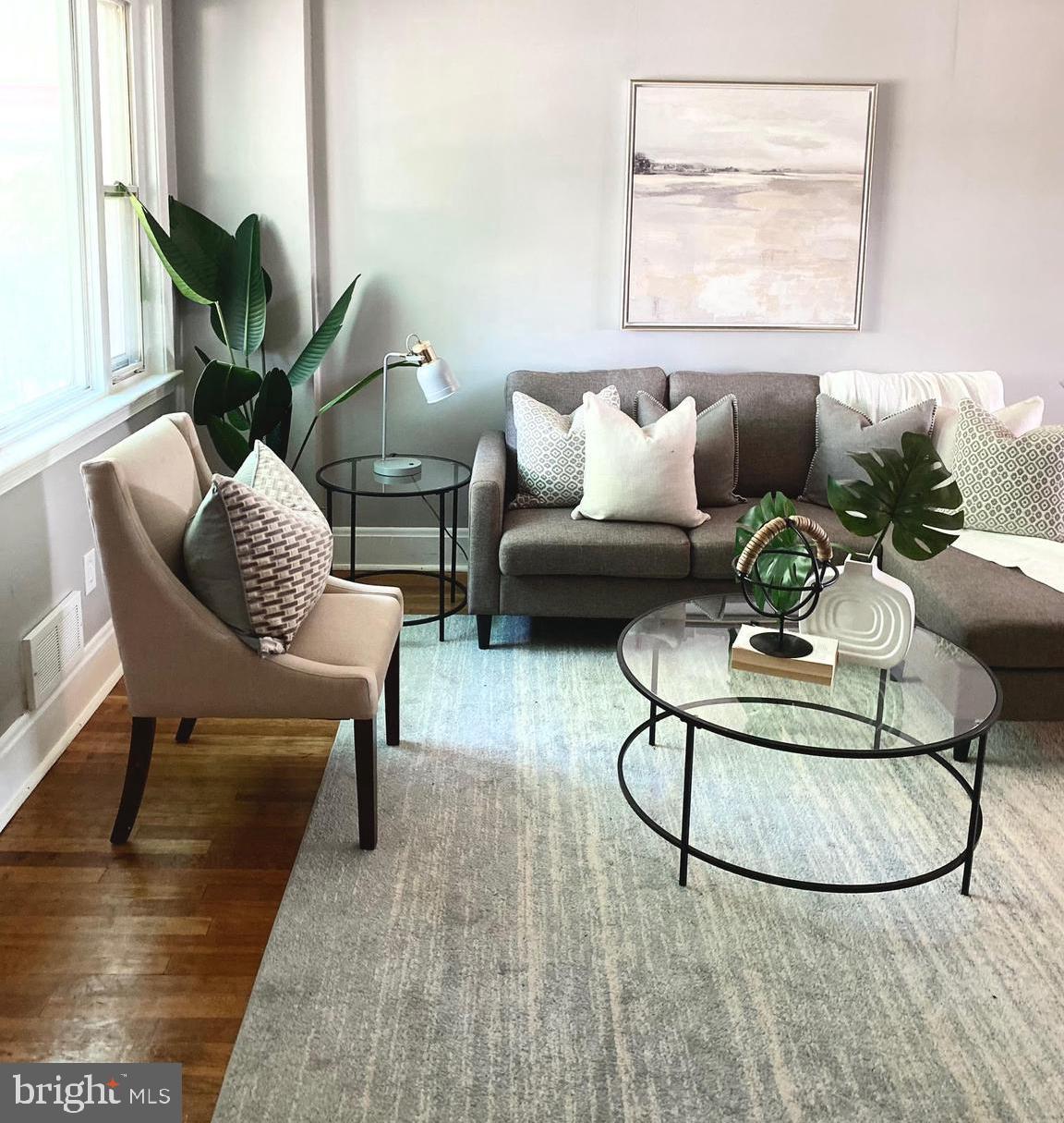 MOORES RUN - Residential Lease