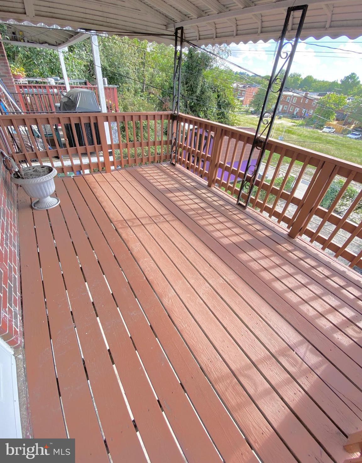 MOORES RUN - Residential Lease