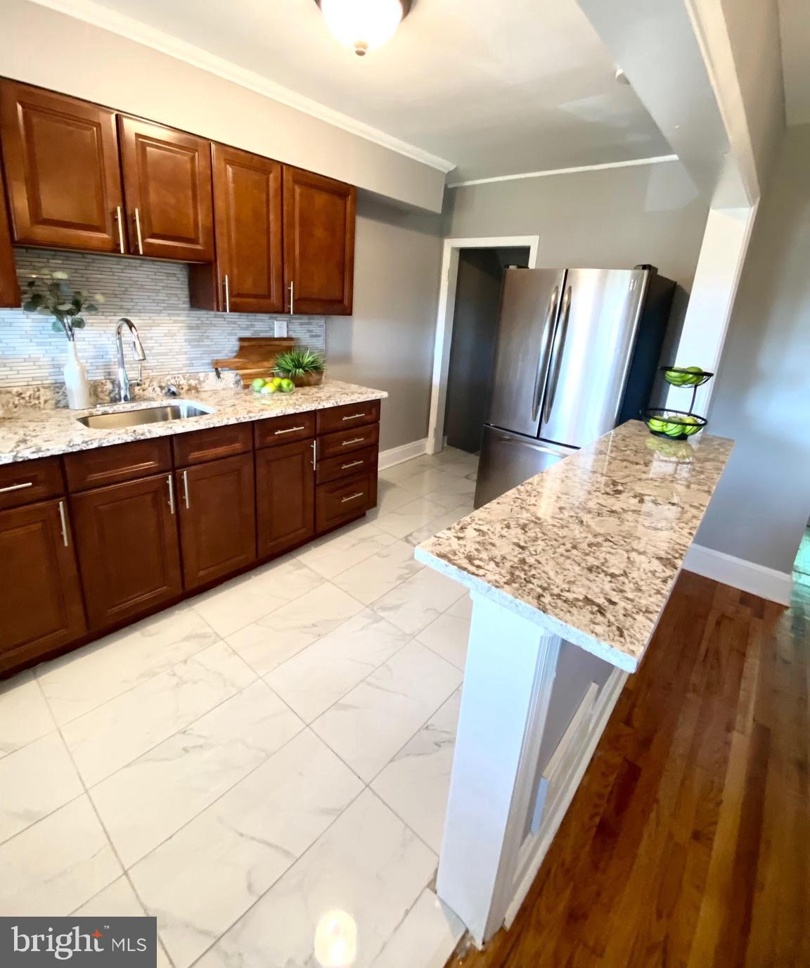 MOORES RUN - Residential Lease