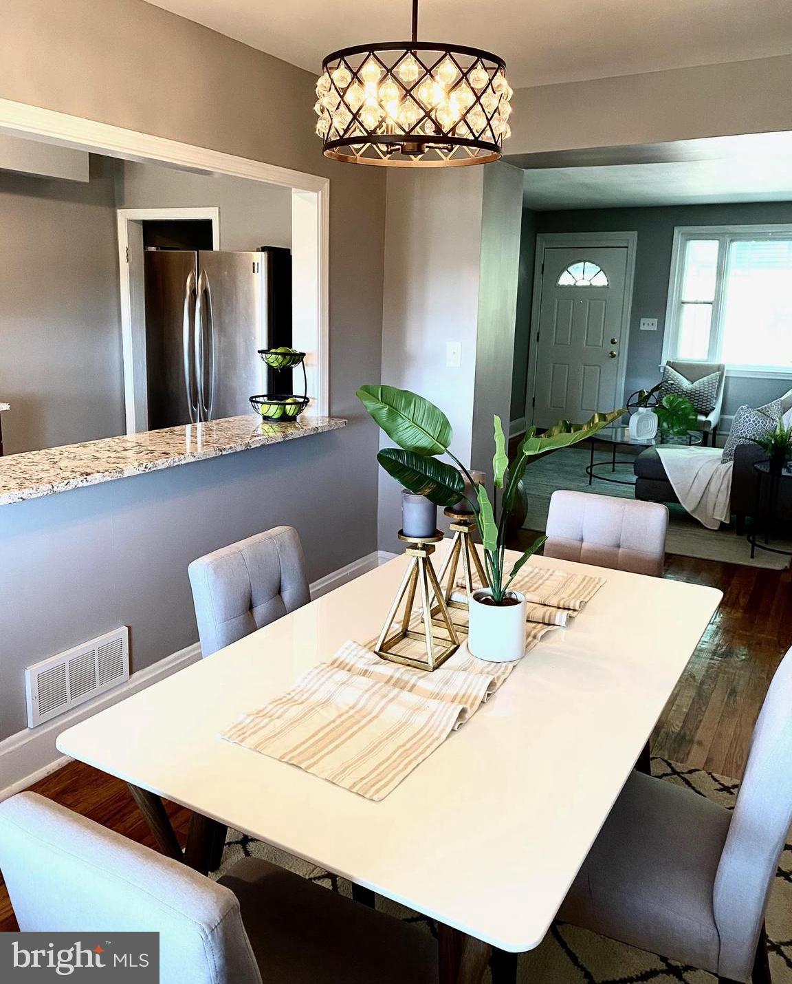 MOORES RUN - Residential Lease