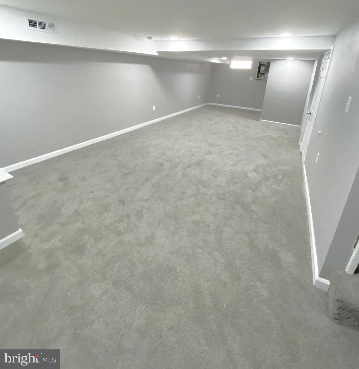 MOORES RUN - Residential Lease