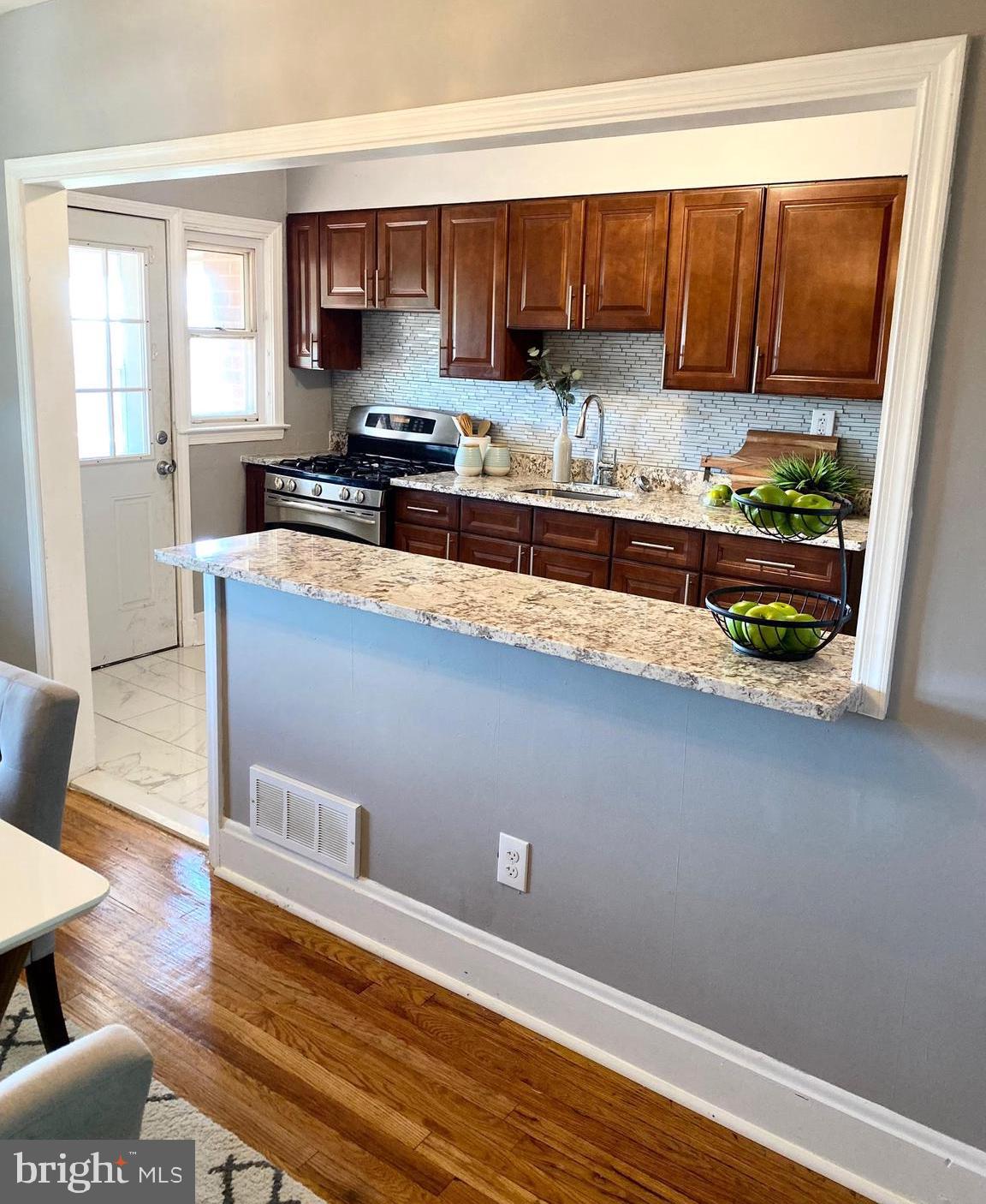 MOORES RUN - Residential Lease