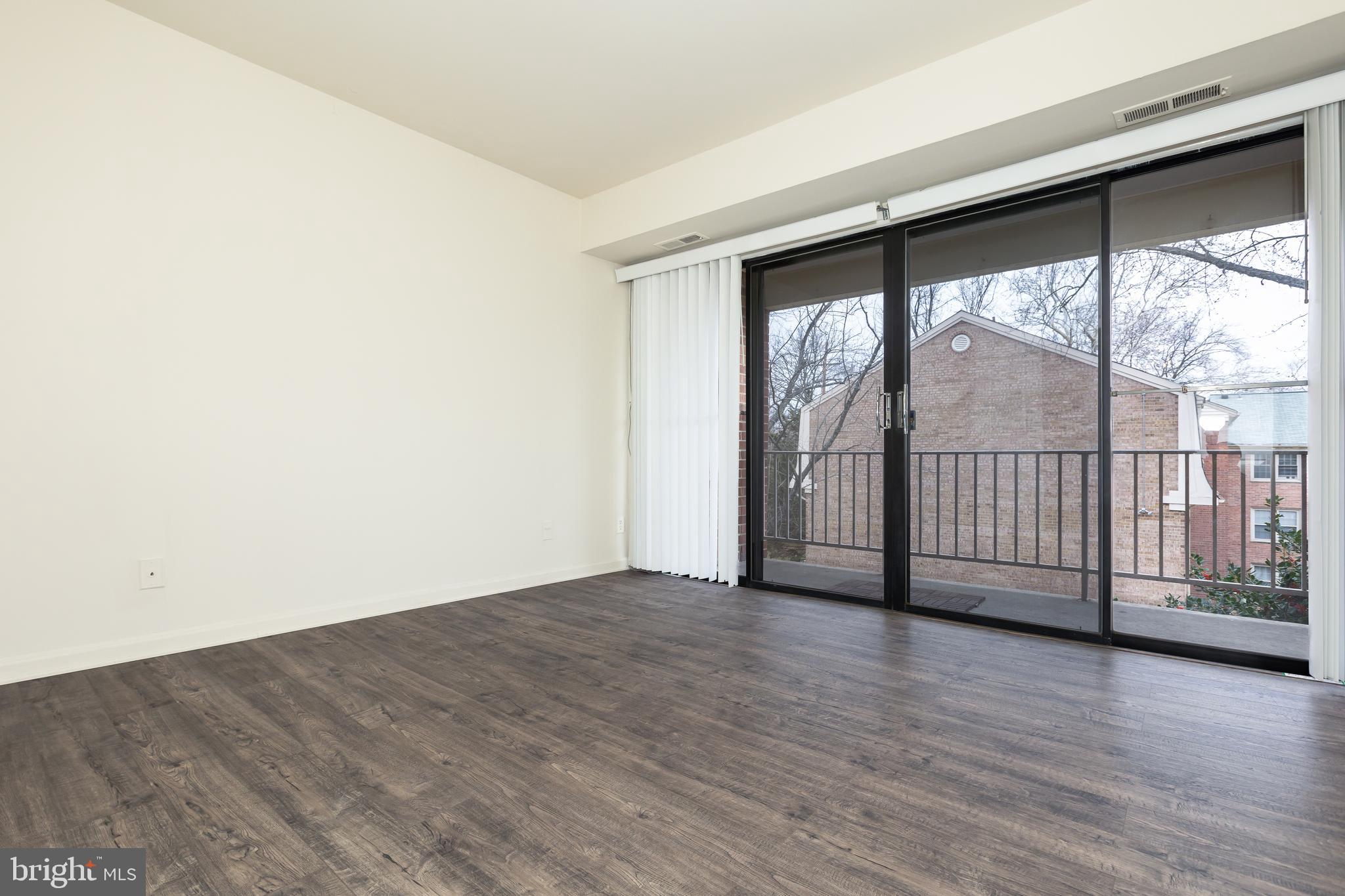 WESTCHESTER PARK - Residential