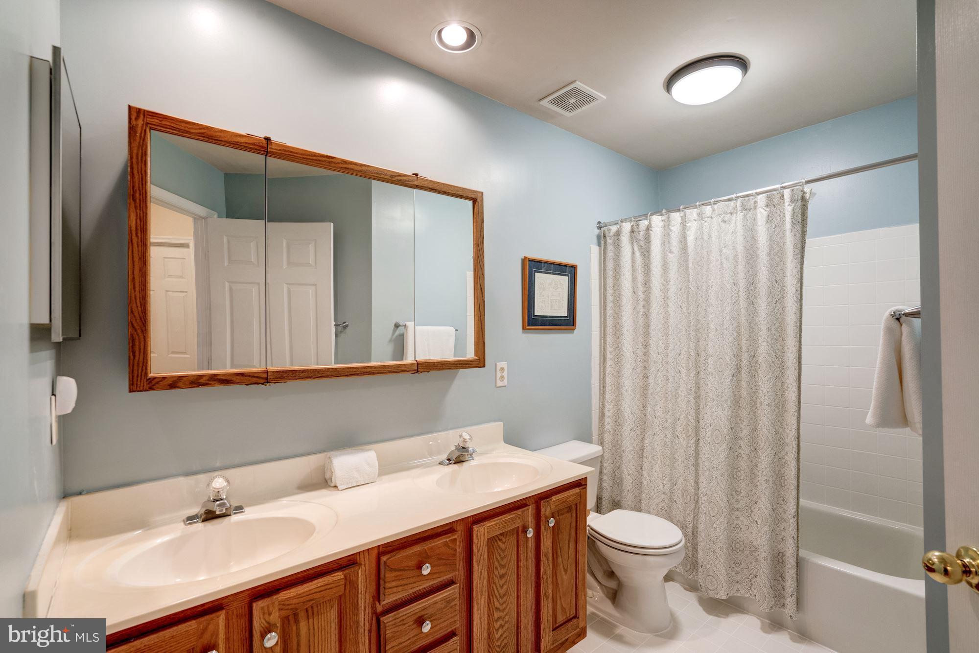 BRIDLEWOOD - Residential