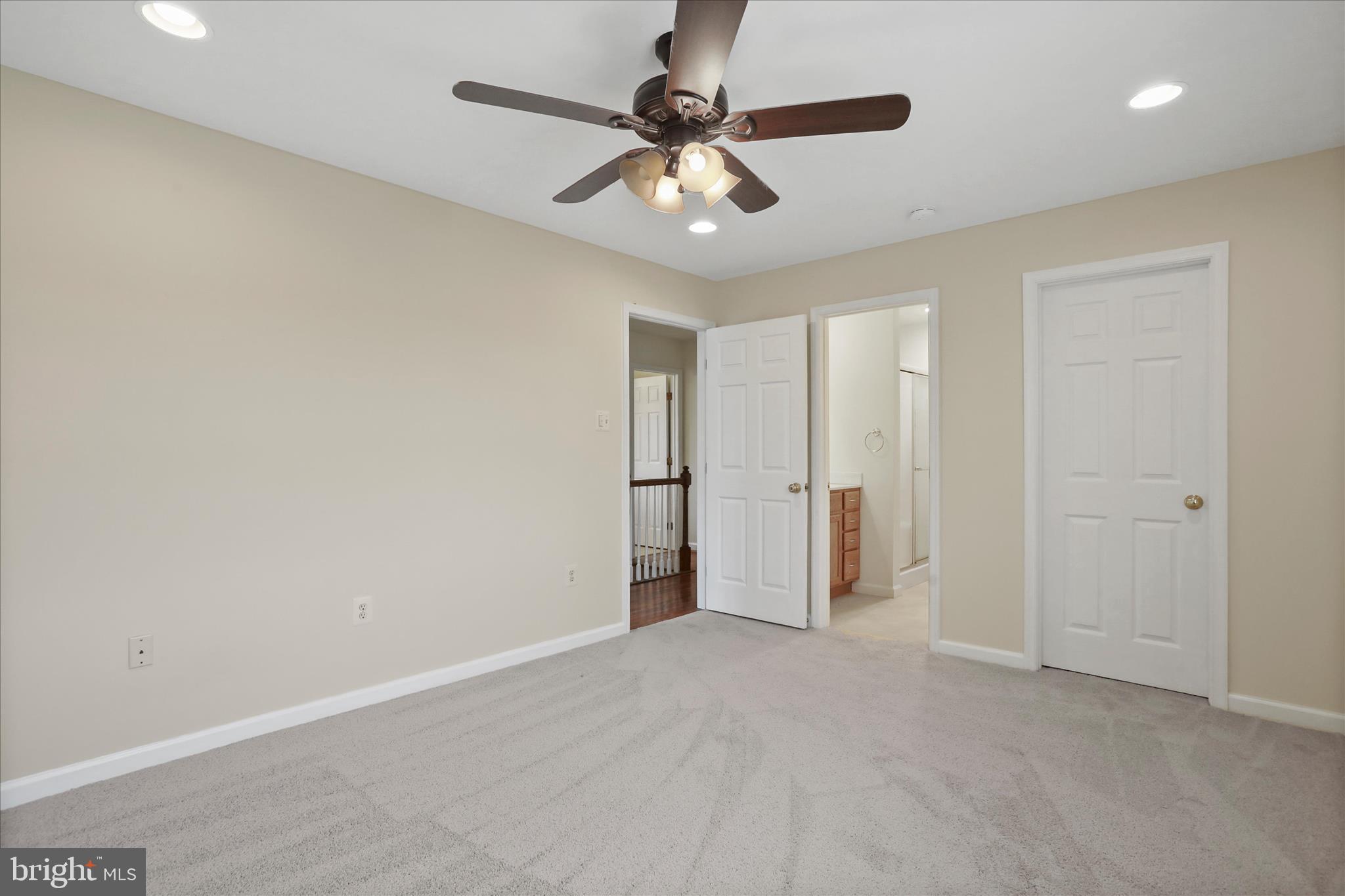 HOLLER - Residential