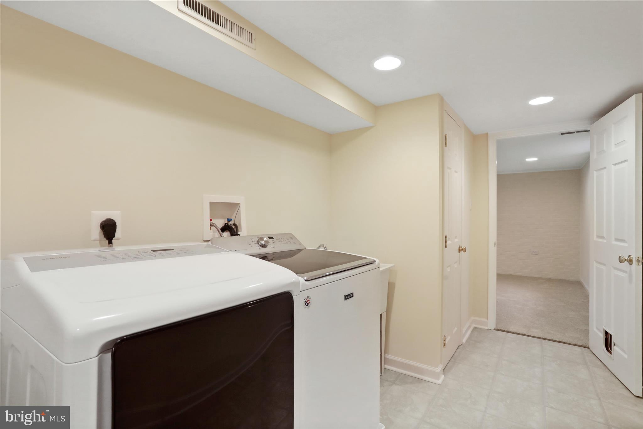 HOLLER - Residential