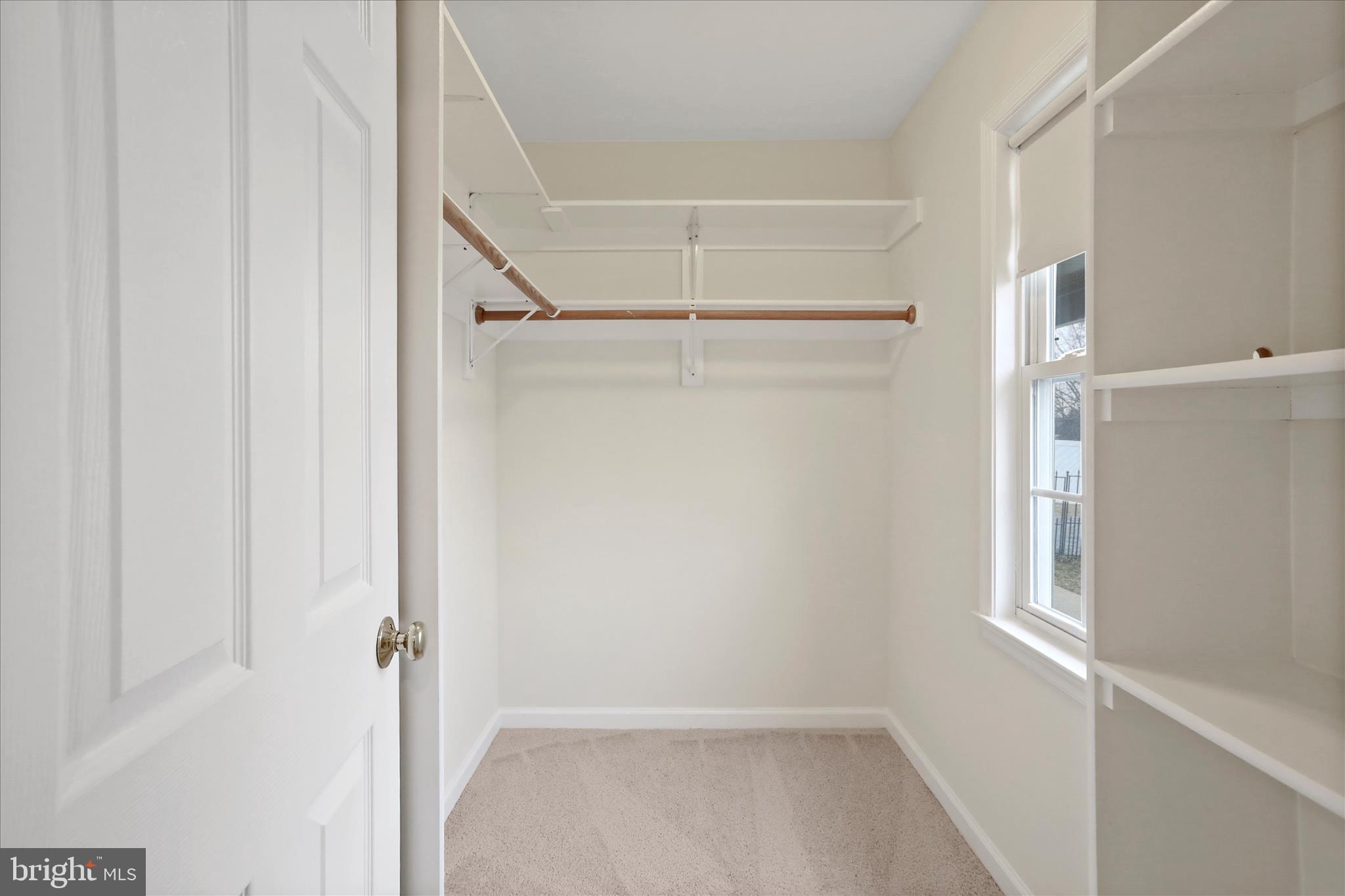 HOLLER - Residential