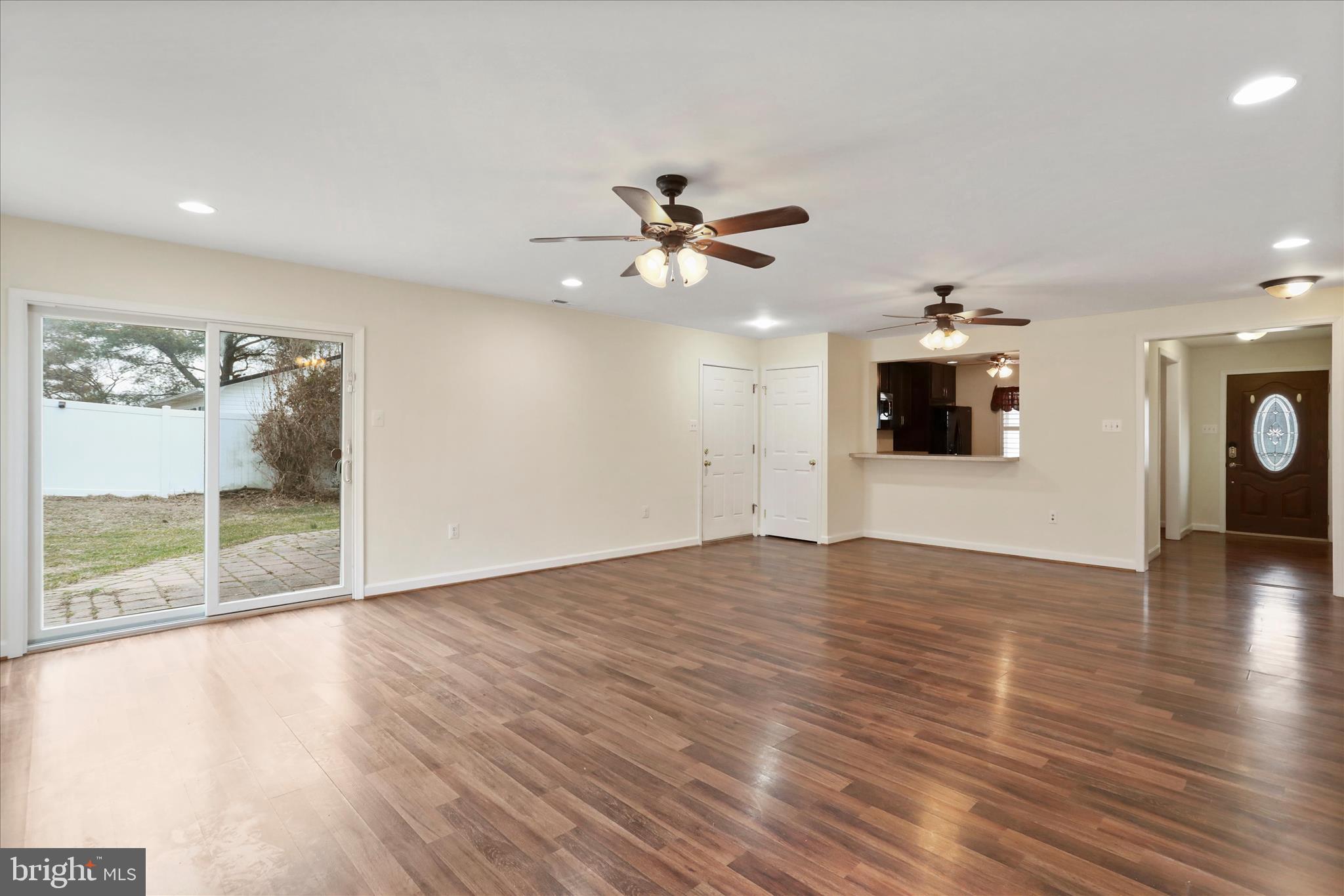 HOLLER - Residential