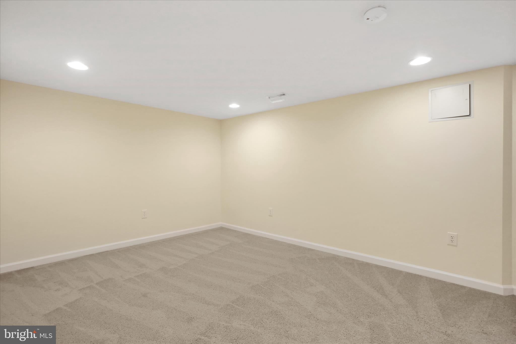 HOLLER - Residential