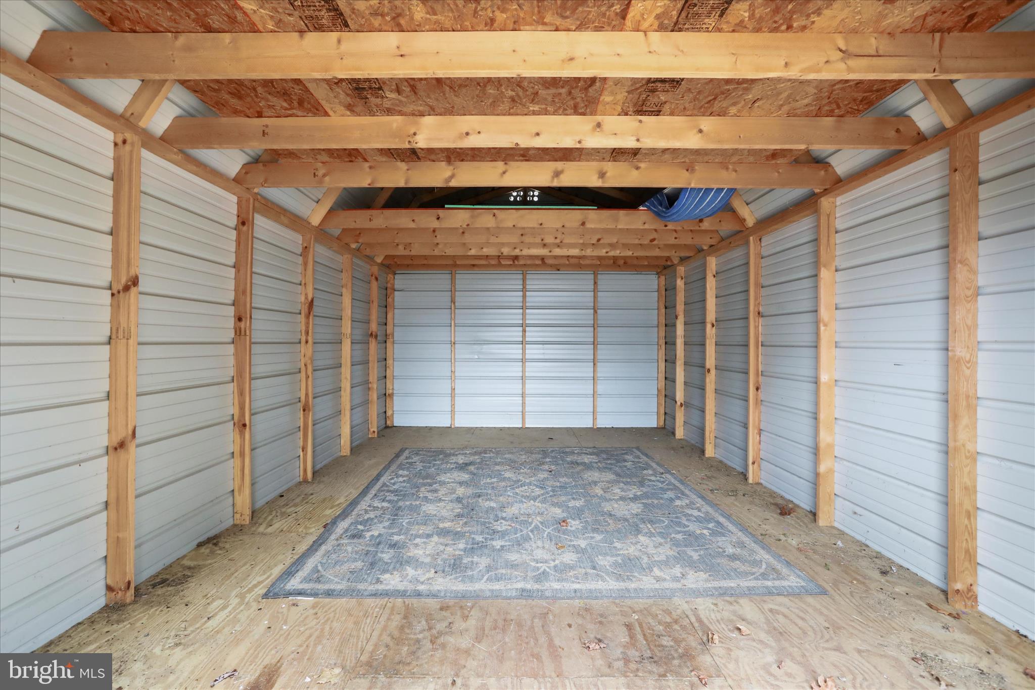 HOLLER - Residential