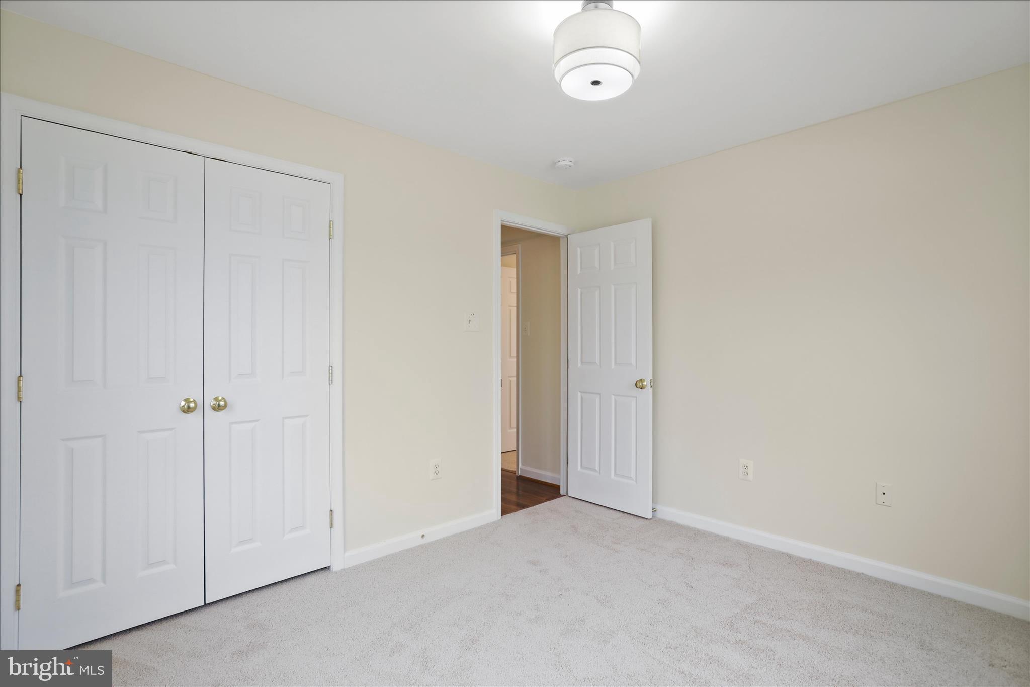 HOLLER - Residential