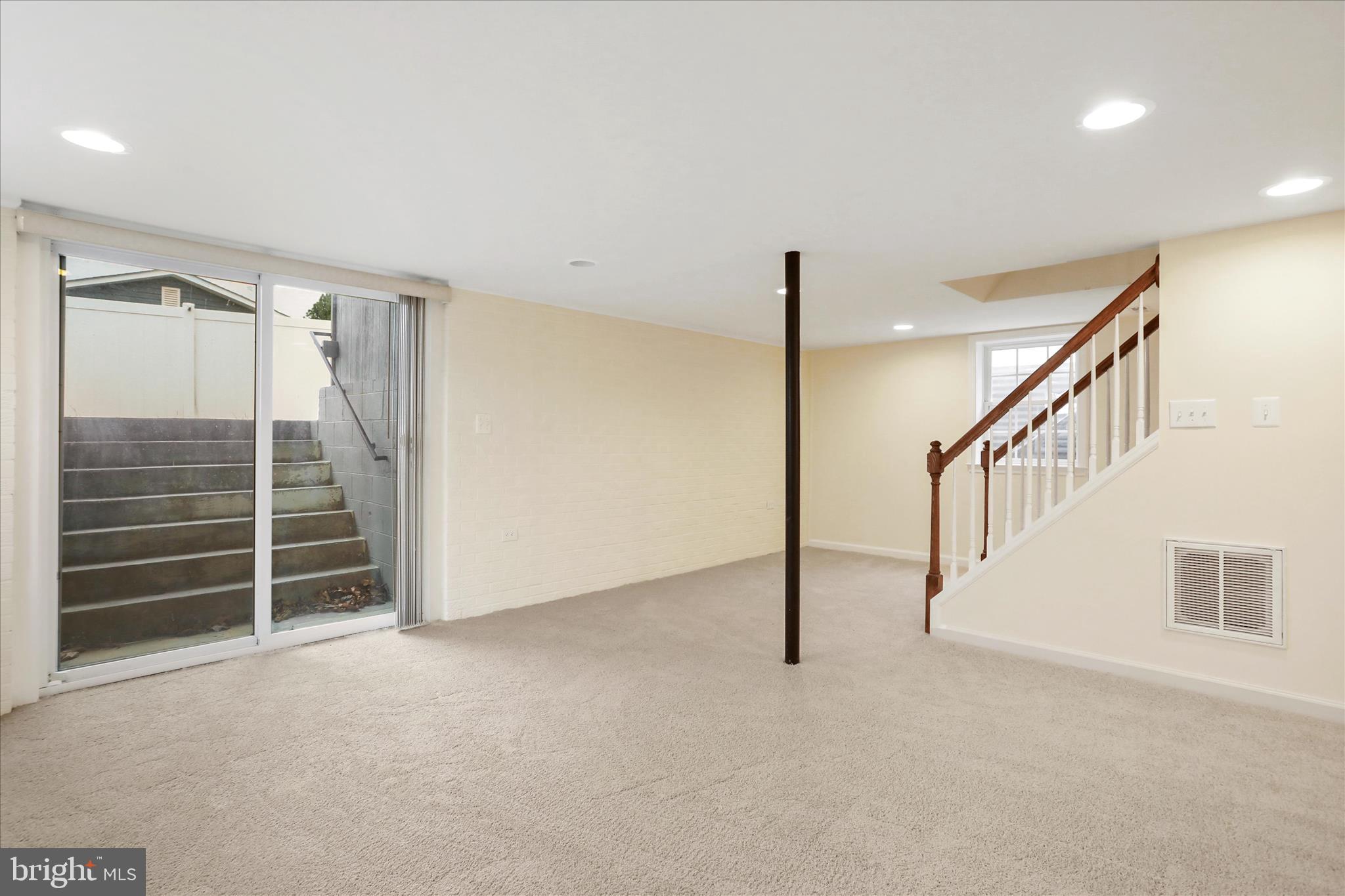 HOLLER - Residential