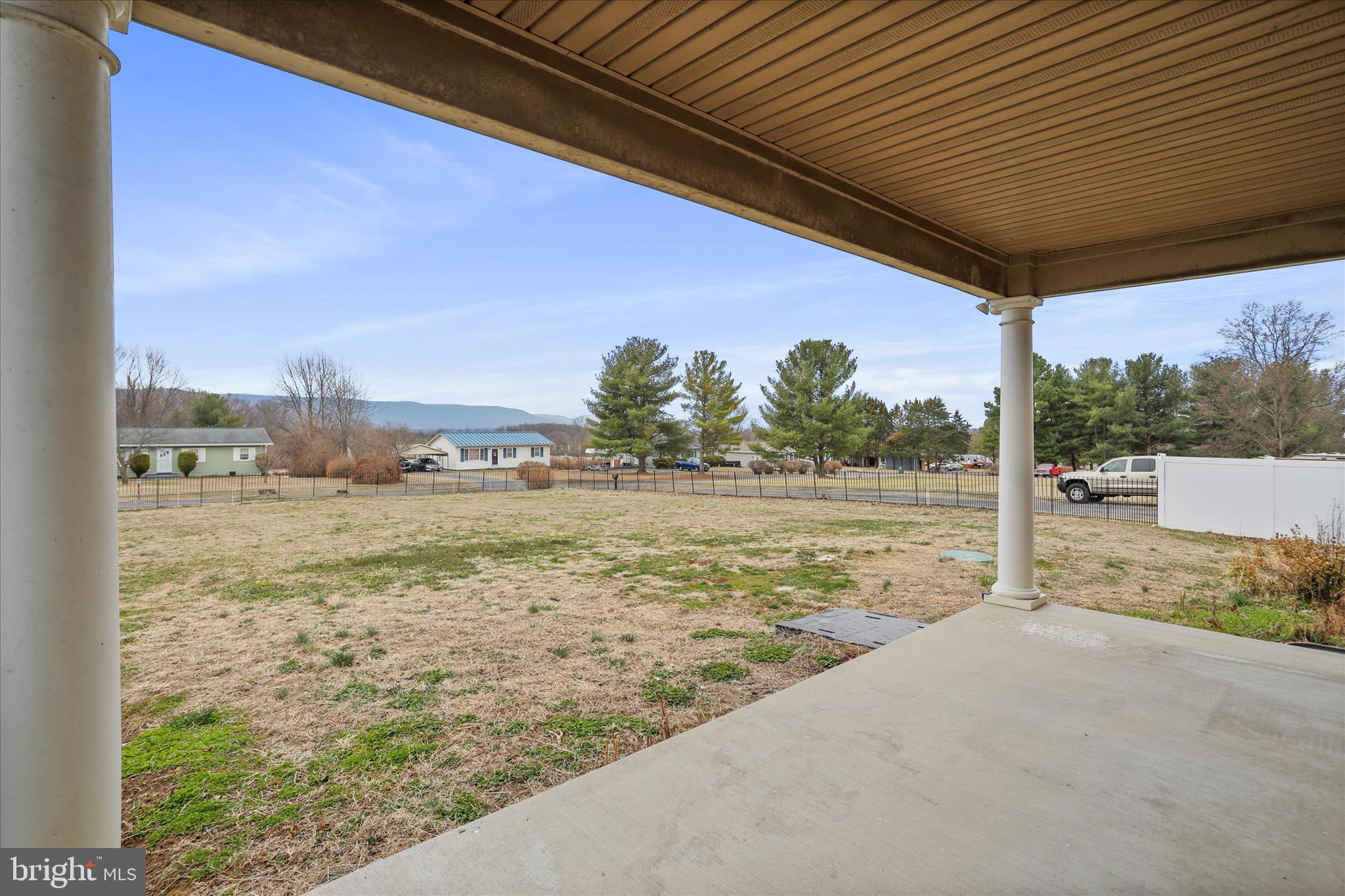 HOLLER - Residential