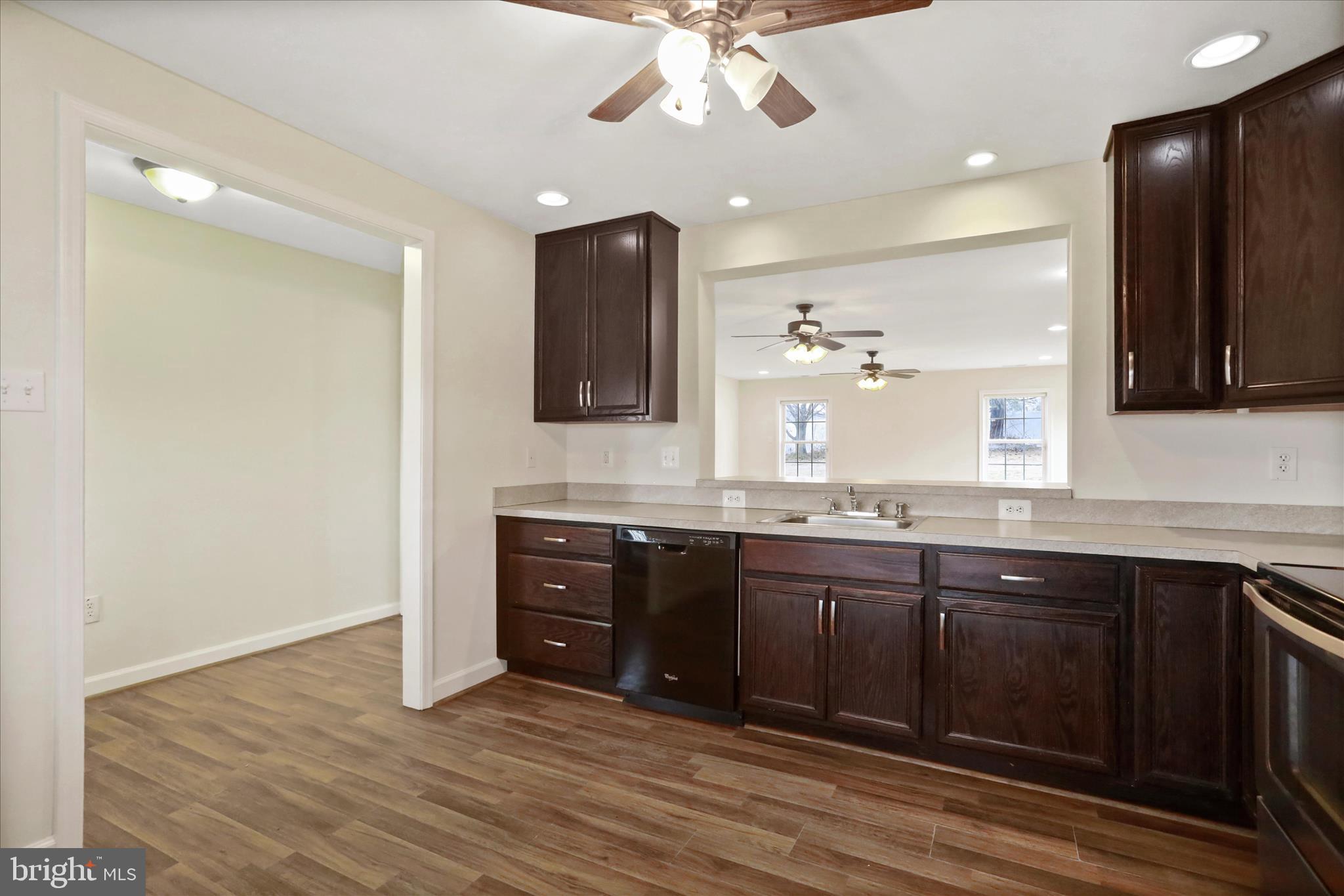 HOLLER - Residential