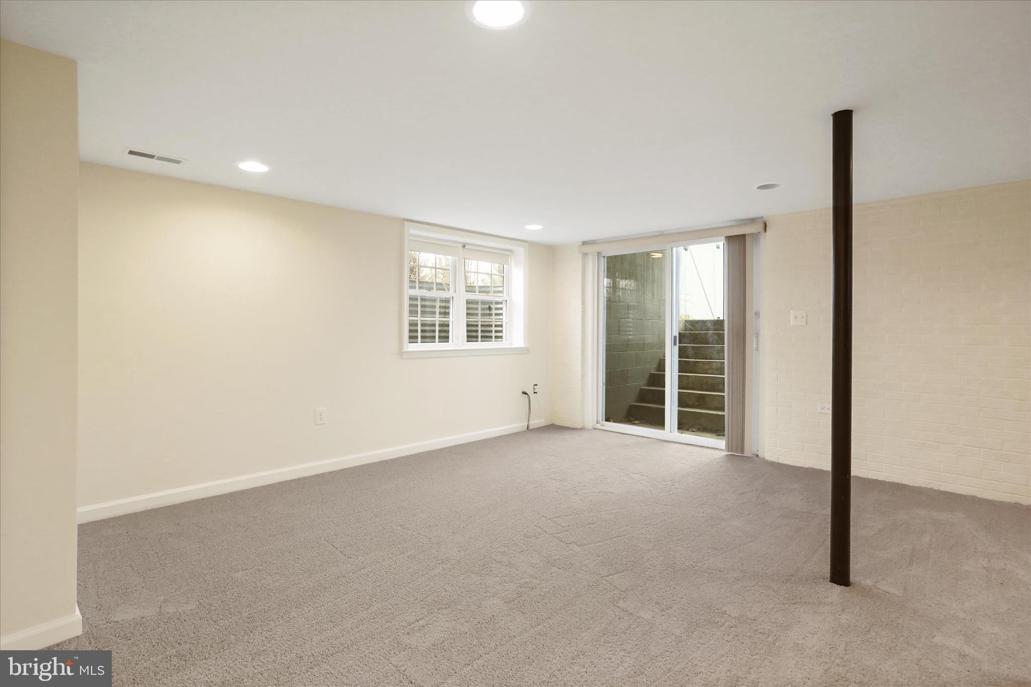 HOLLER - Residential