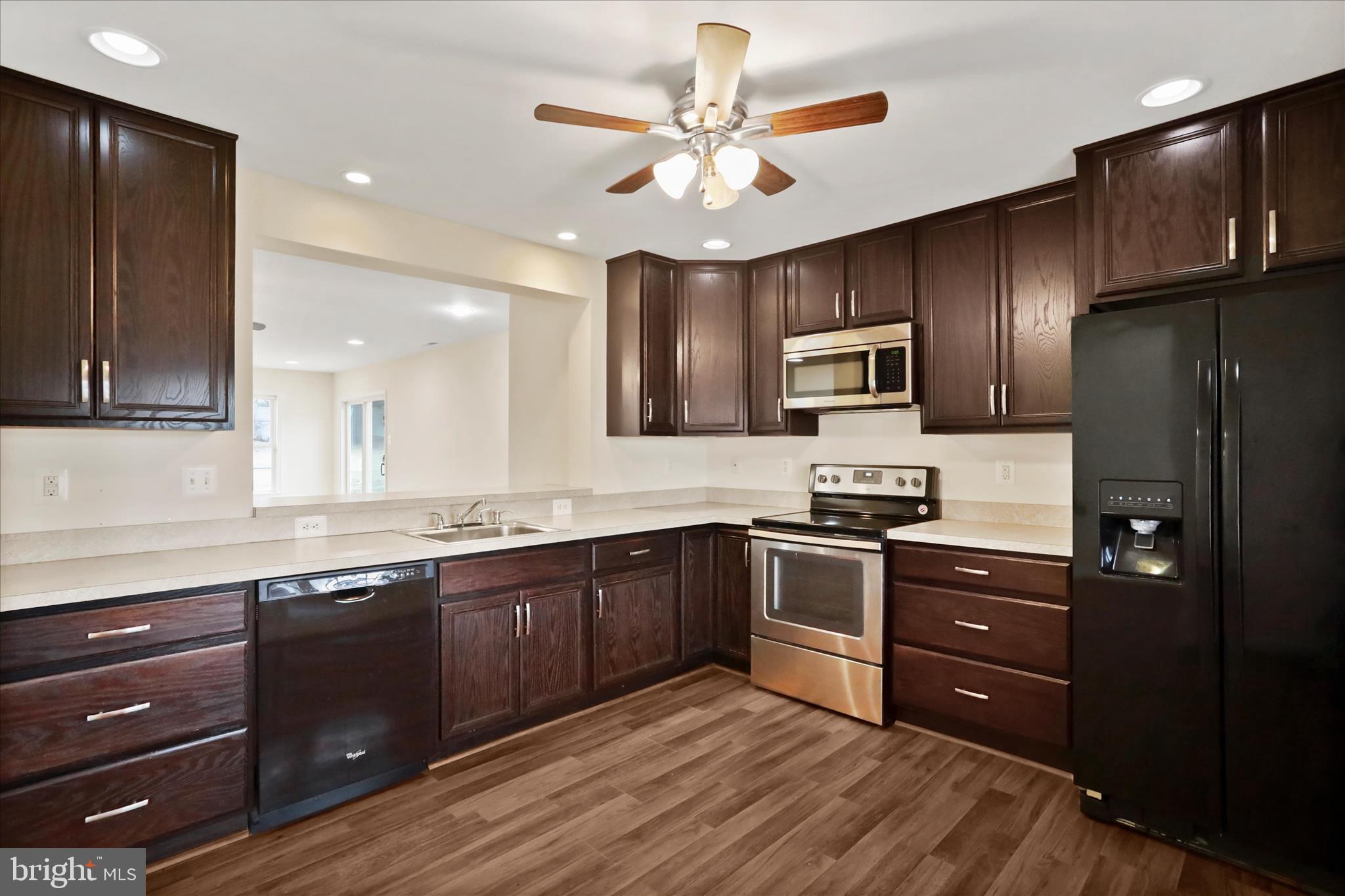 HOLLER - Residential