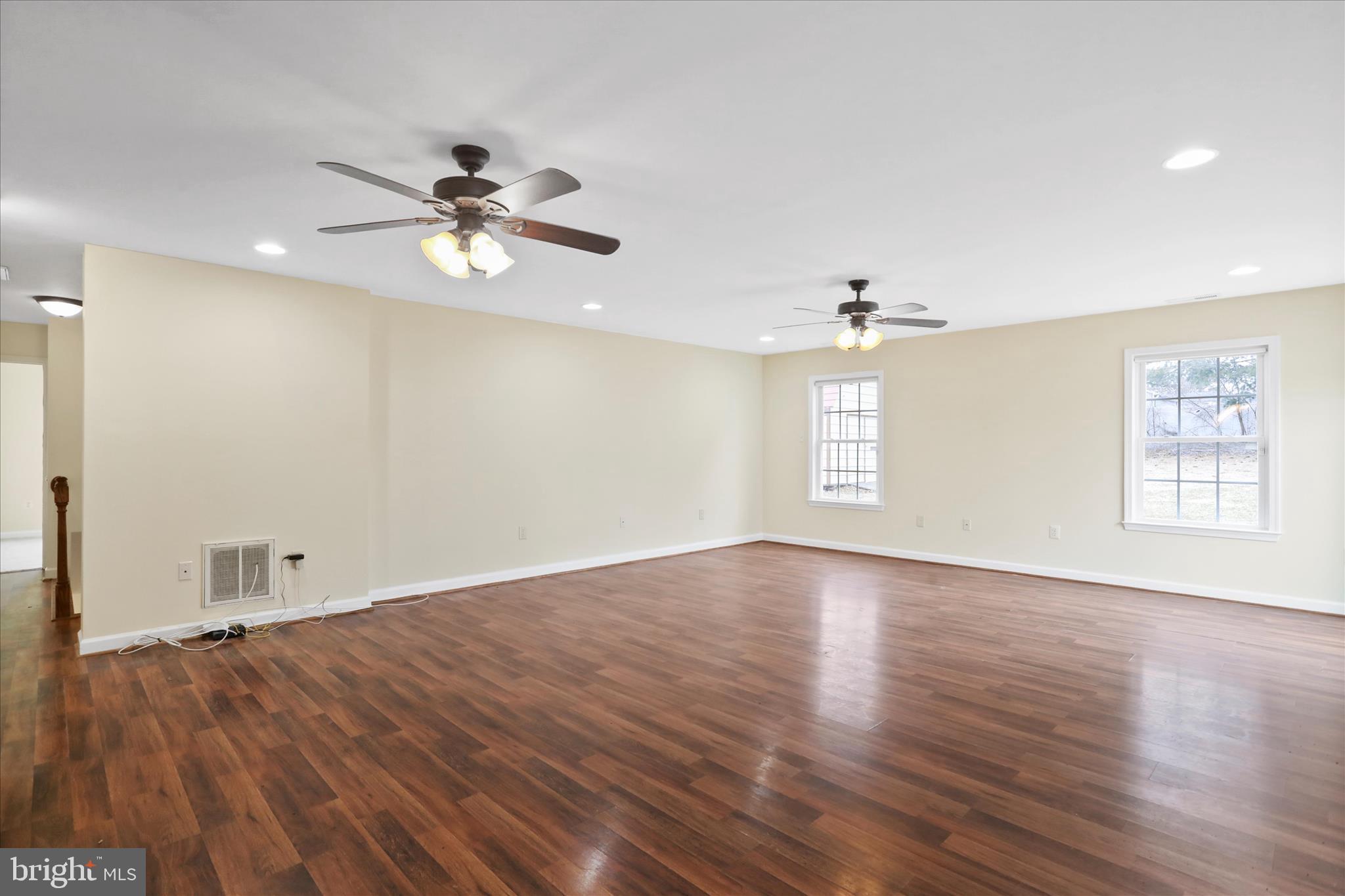 HOLLER - Residential