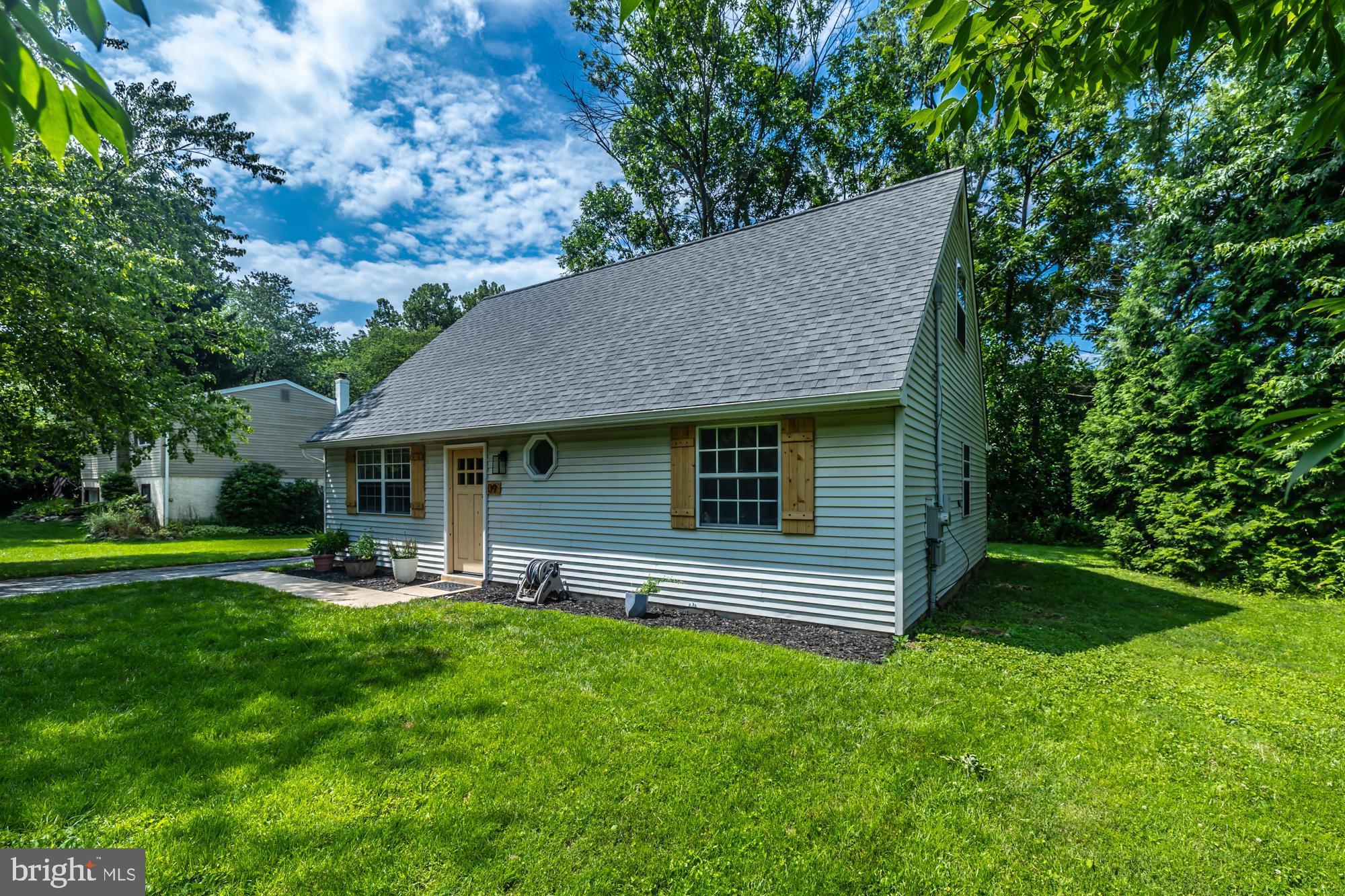 9 GLEN RIDGE DRIVE