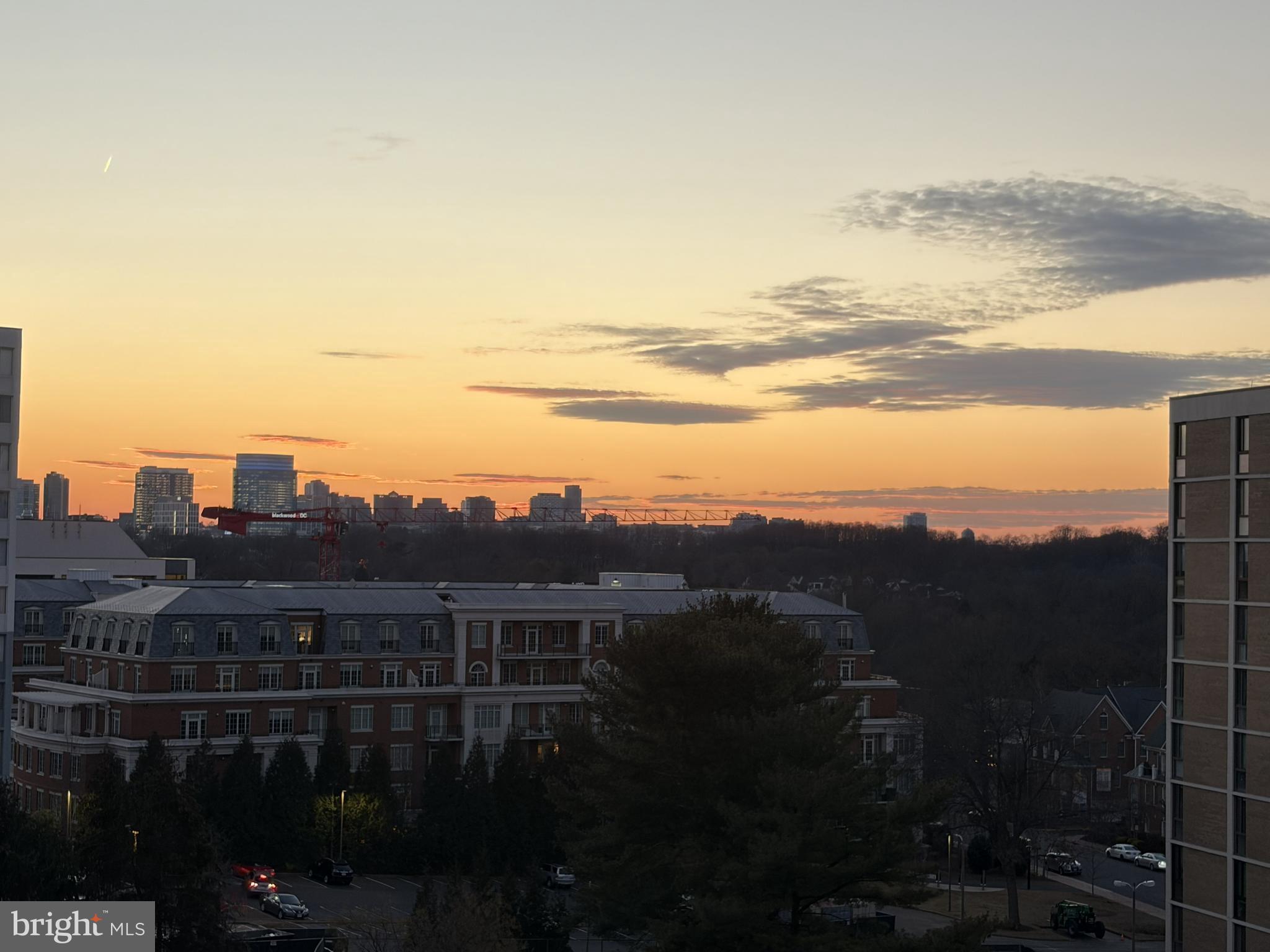 MCLEAN HOUSE NORTH - Residential