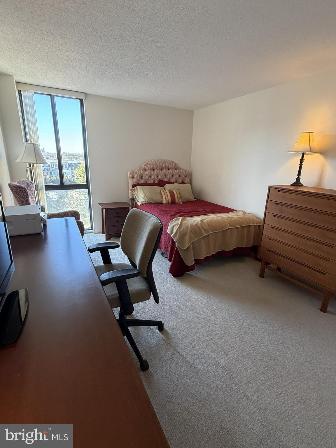 MCLEAN HOUSE NORTH - Residential