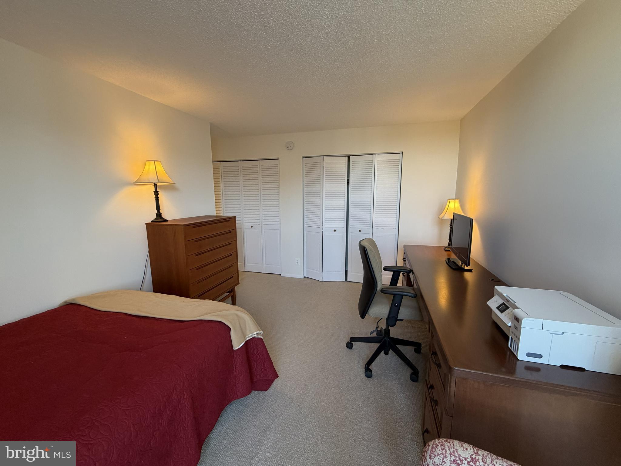 MCLEAN HOUSE NORTH - Residential